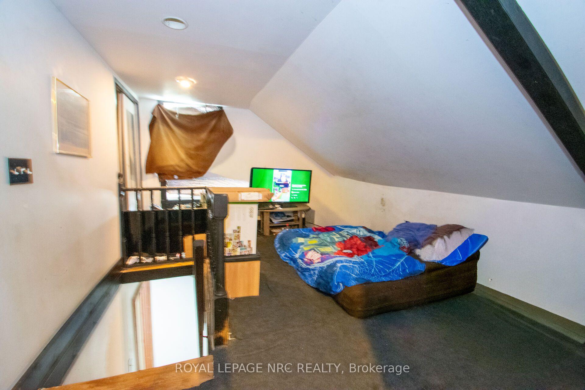 Photo 22 of 13 Mildred Avenue, St. Catharines, Haig — HOMEH