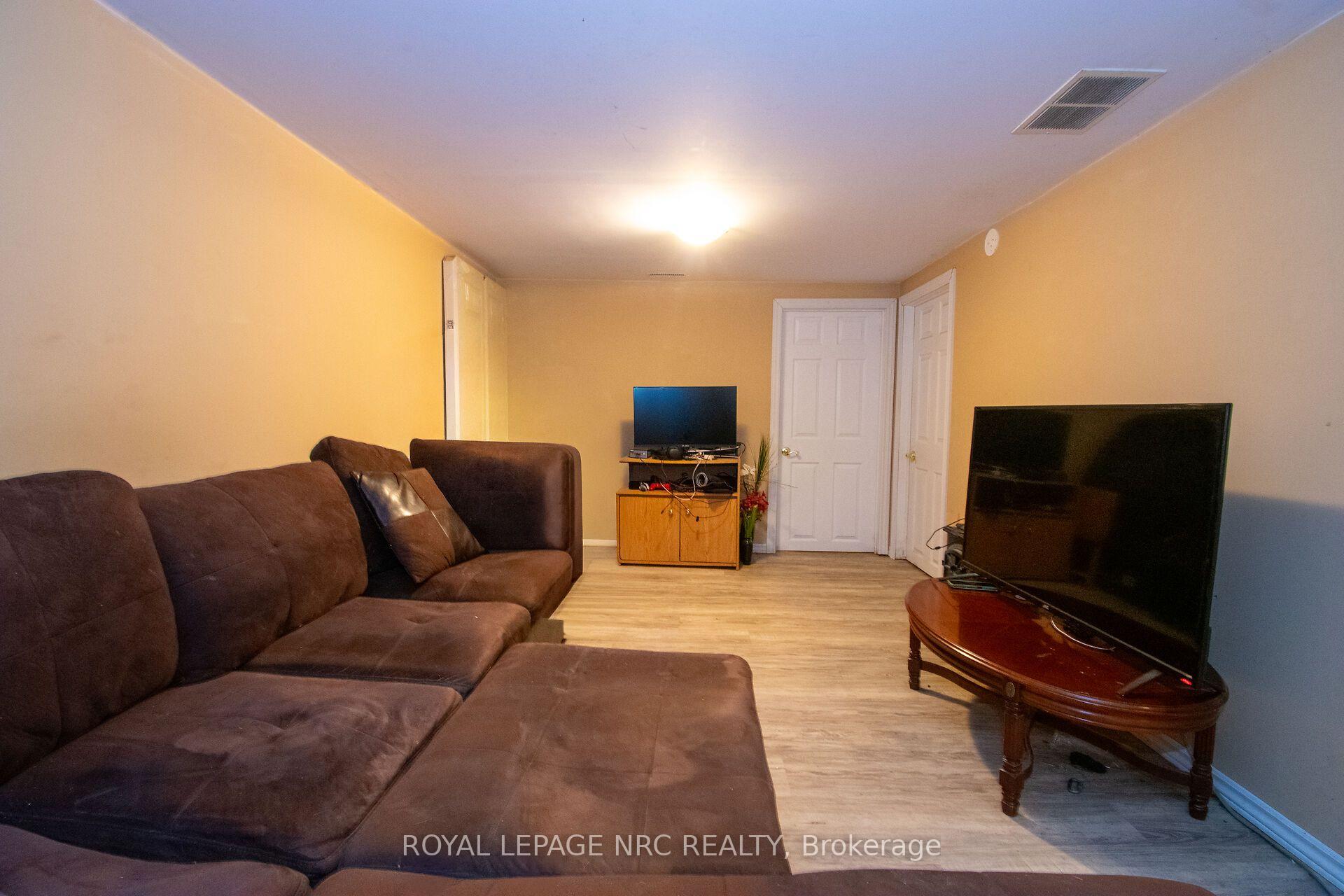 Photo 25 of 13 Mildred Avenue, St. Catharines, Haig — HOMEH
