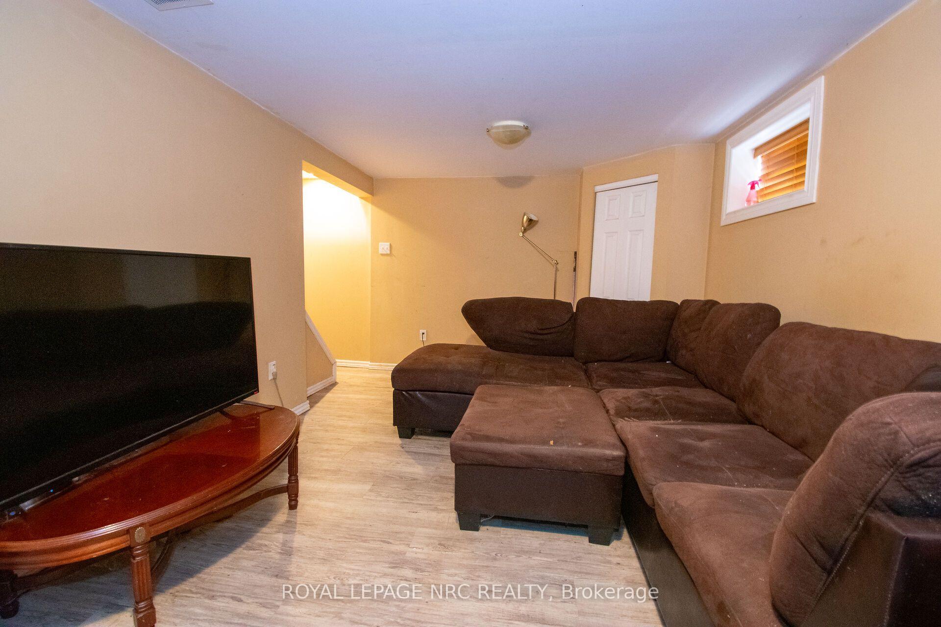 Photo 26 of 13 Mildred Avenue, St. Catharines, Haig — HOMEH