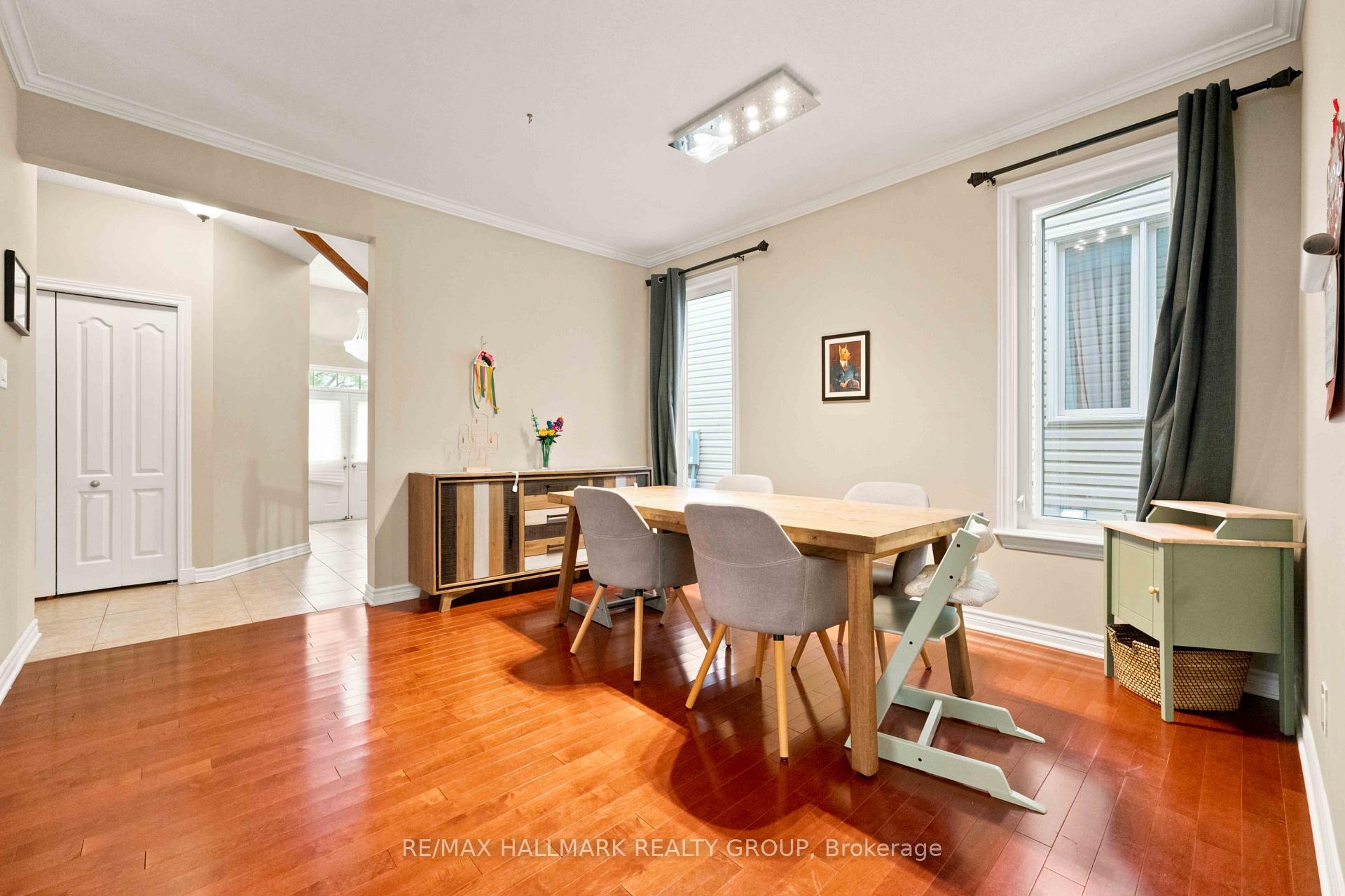 Photo 9 of 328 Laughlin Circle, Ottawa, Kanata - Kanata Lakes/Heritage Hills — HOMEH