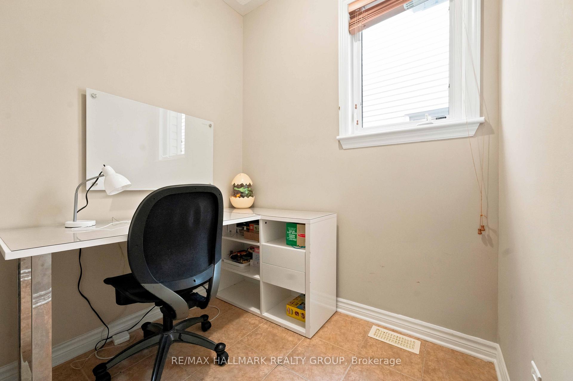 Photo 14 of 328 Laughlin Circle, Ottawa, Kanata - Kanata Lakes/Heritage Hills — HOMEH