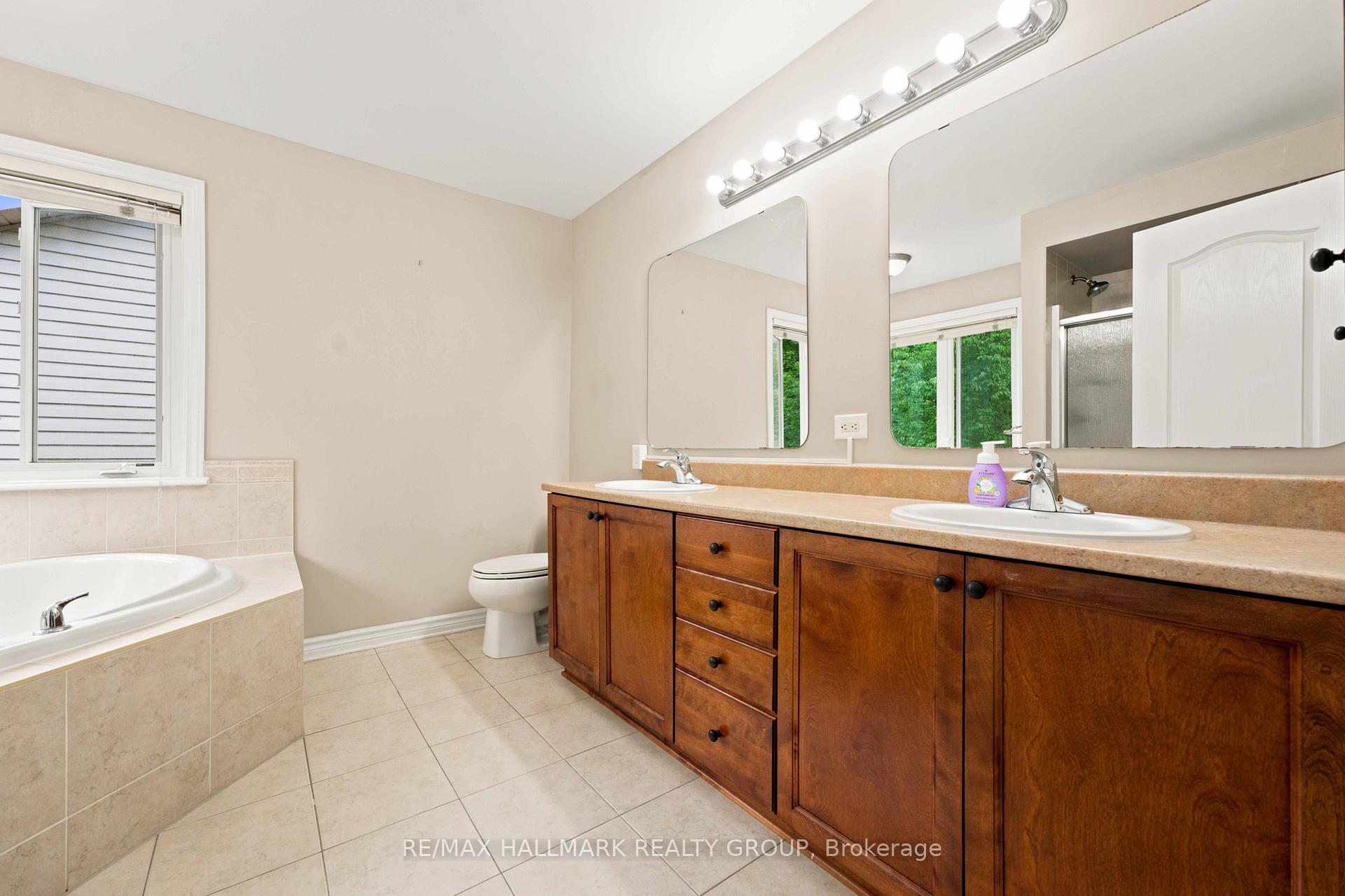 Photo 23 of 328 Laughlin Circle, Ottawa, Kanata - Kanata Lakes/Heritage Hills — HOMEH