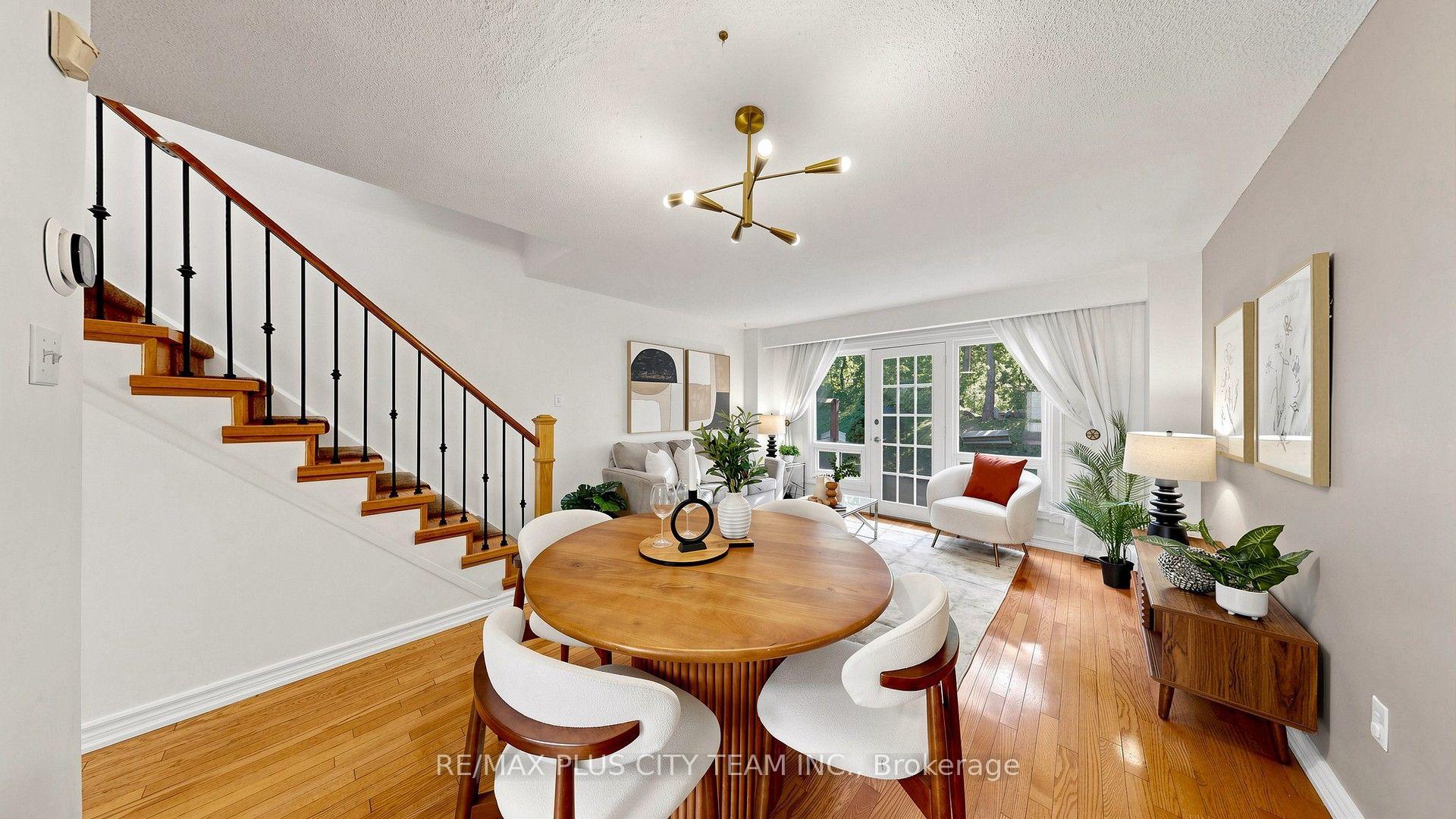 Photo 8 of Unit 16, 60 Tangle Briar Way, North York, Bayview Village — HOMEH