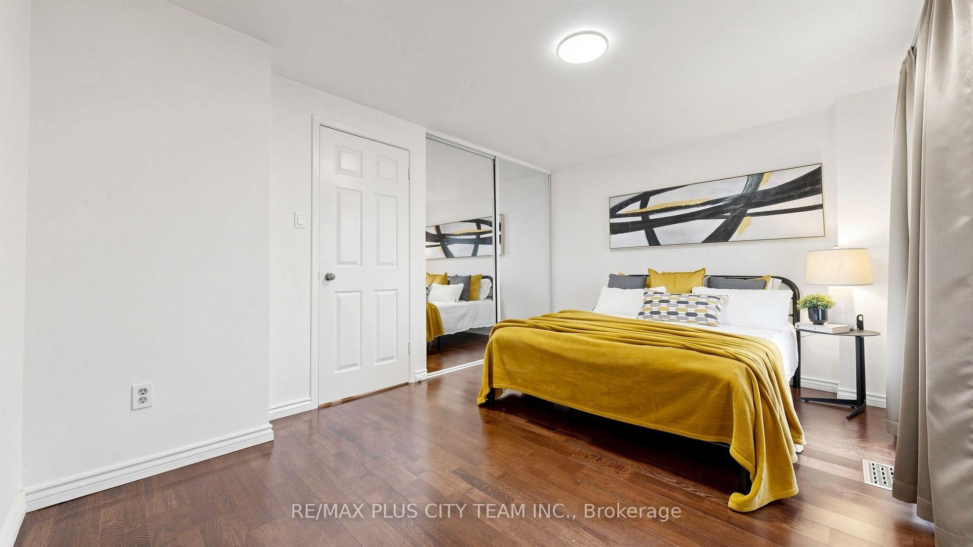 Photo 26 of Unit 16, 60 Tangle Briar Way, North York, Bayview Village — HOMEH