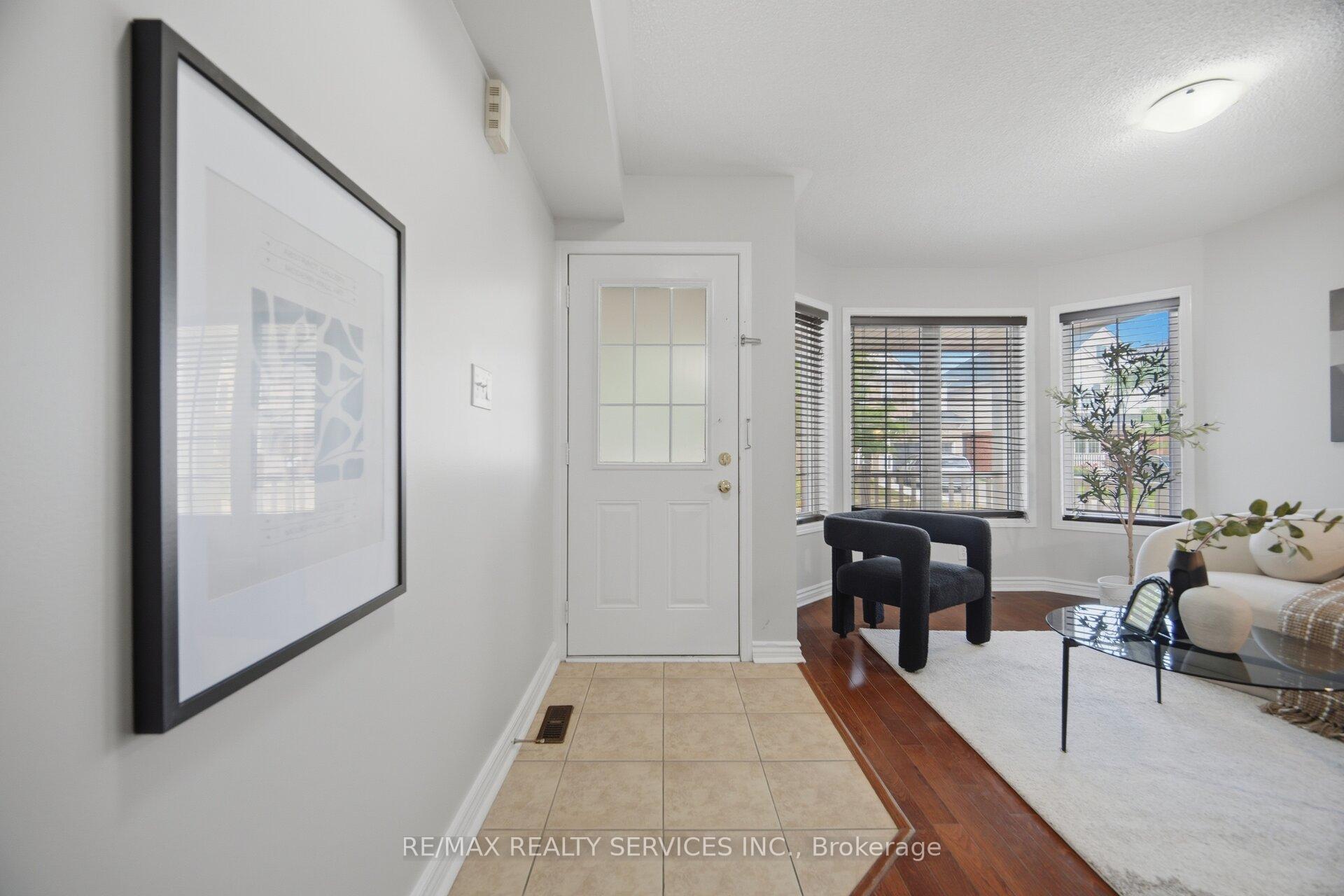 Photo 6 of 9 Ollie Avenue, Brampton, Credit Valley — HOMEH