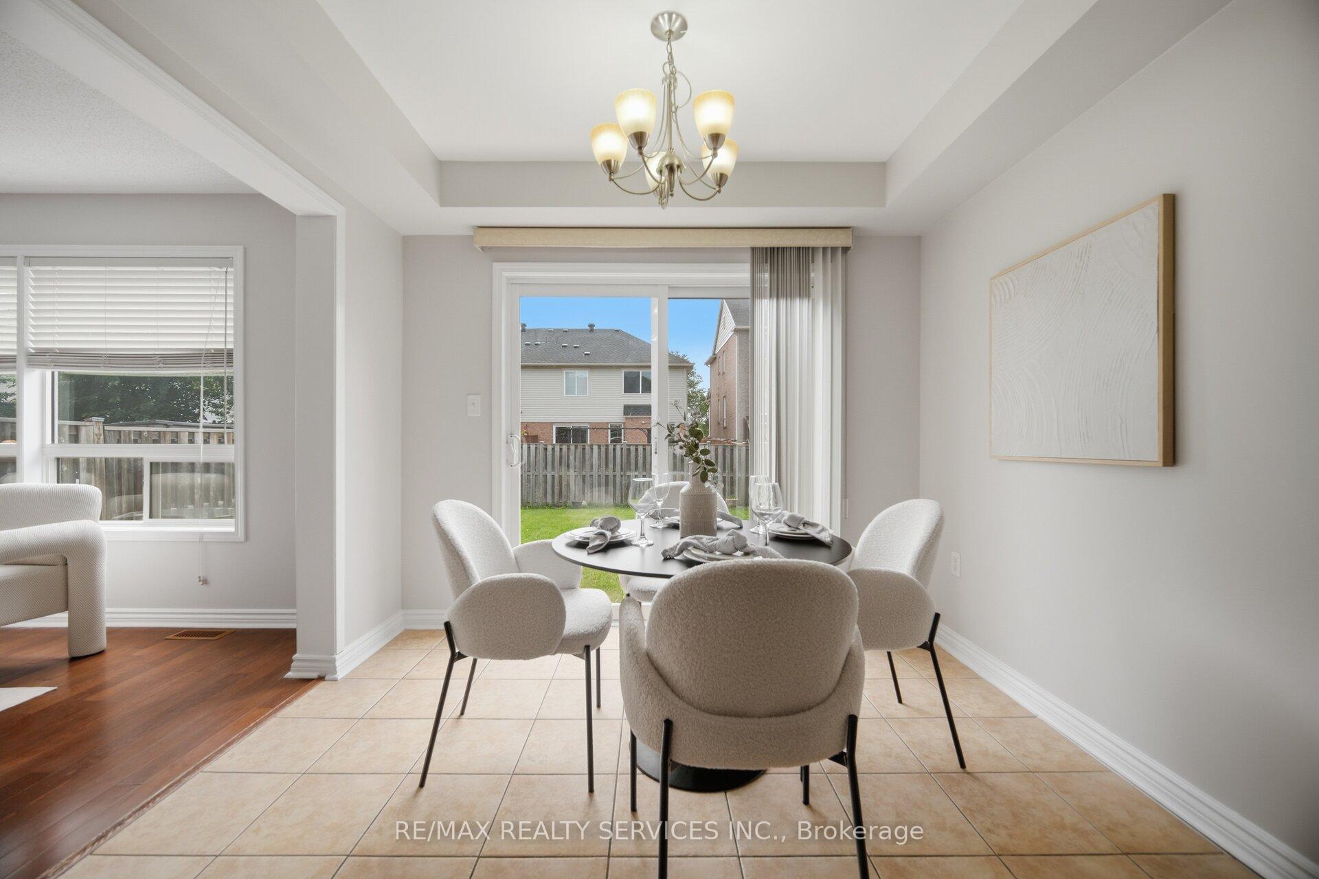 Photo 13 of 9 Ollie Avenue, Brampton, Credit Valley — HOMEH