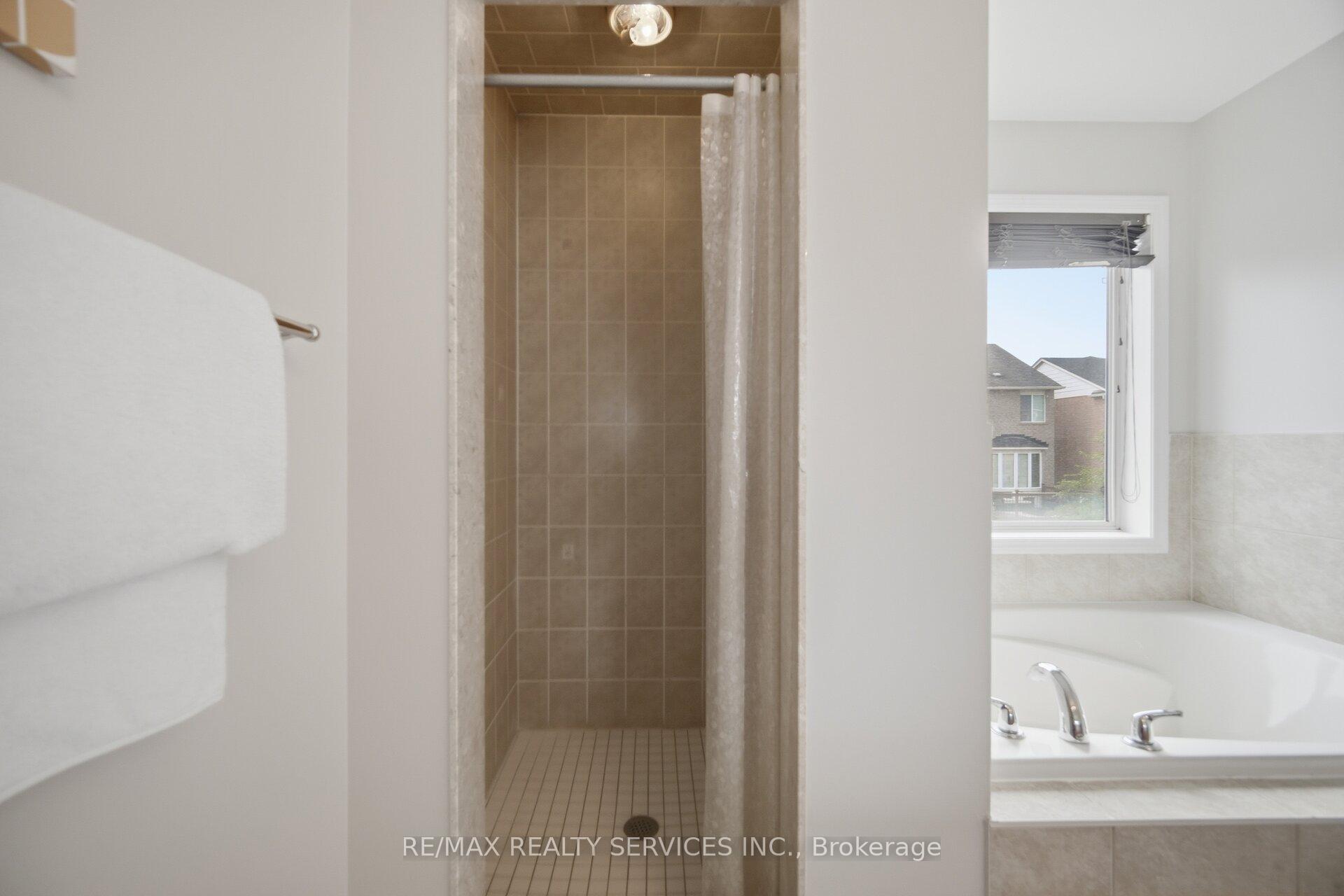 Photo 28 of 9 Ollie Avenue, Brampton, Credit Valley — HOMEH