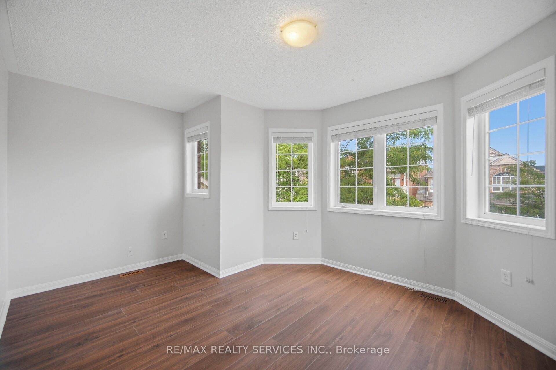 Photo 30 of 9 Ollie Avenue, Brampton, Credit Valley — HOMEH