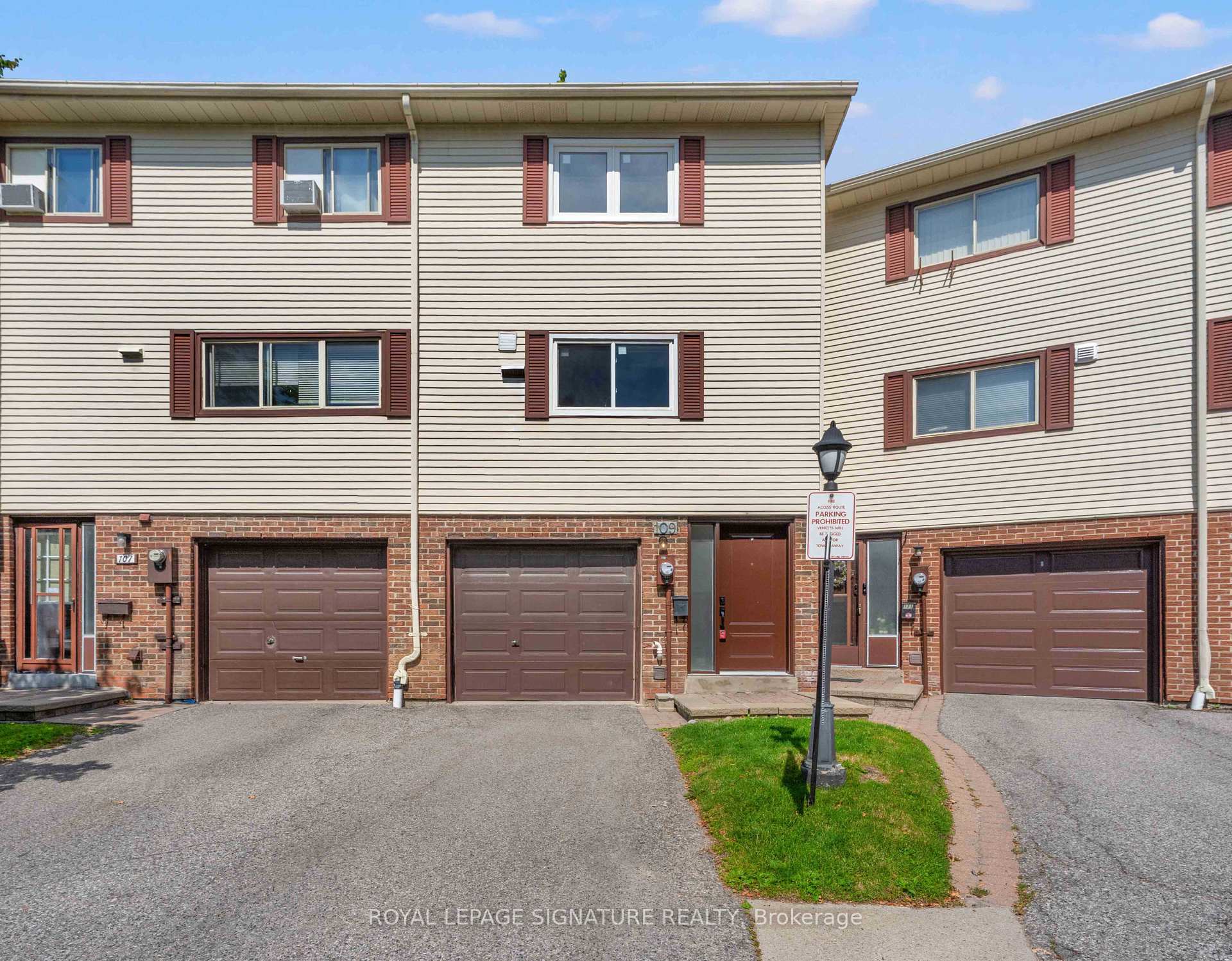 Front of Unit 62, 109 Jenny Wren Way