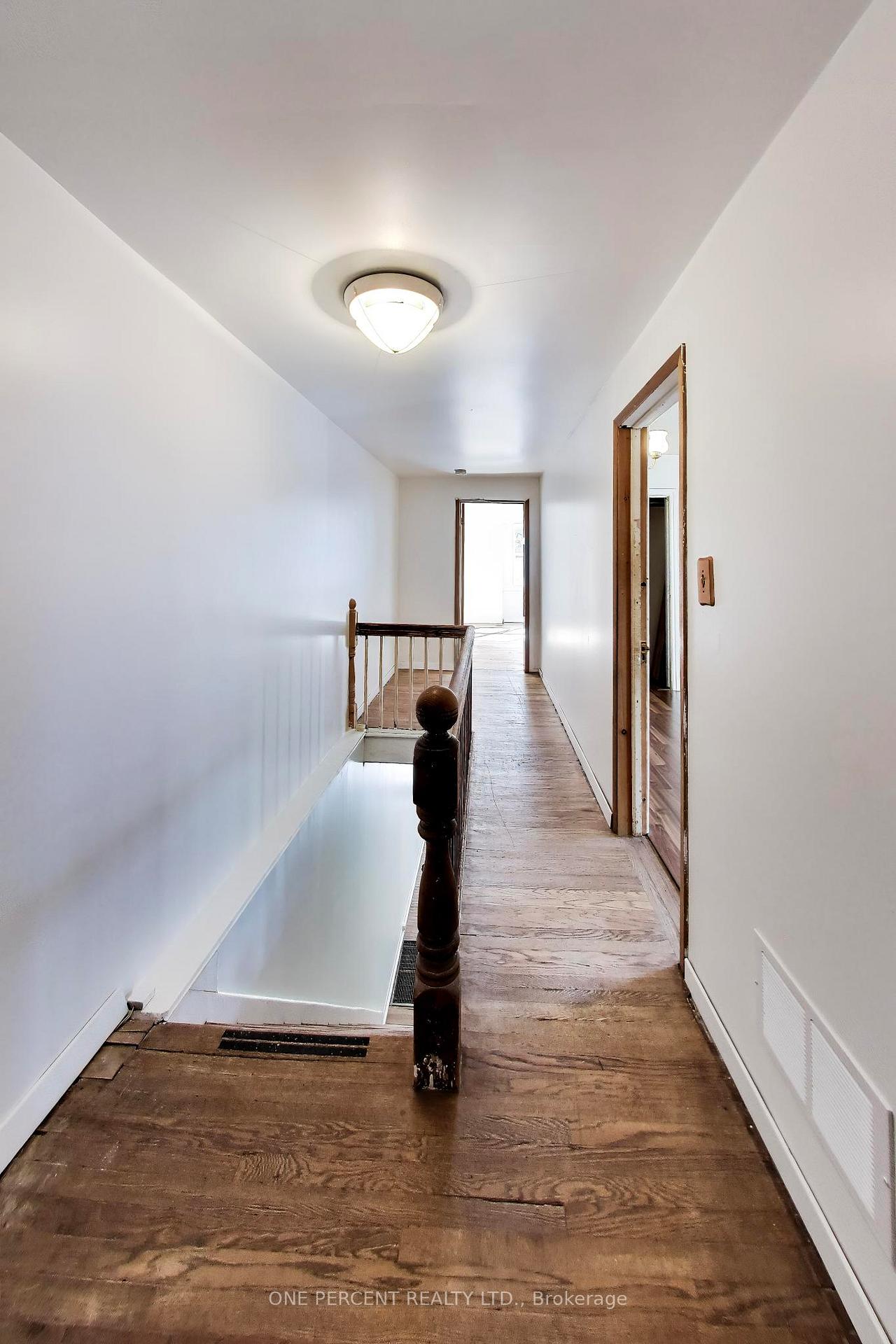 Photo 14 of 150 Beech Avenue, Toronto, The Beaches — HOMEH