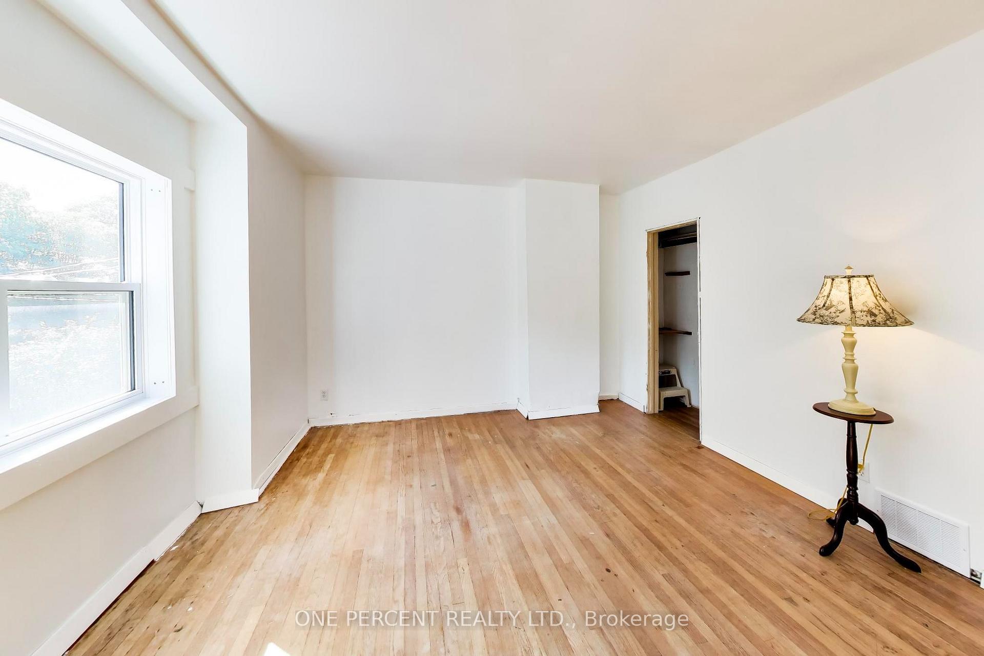 Photo 16 of 150 Beech Avenue, Toronto, The Beaches — HOMEH