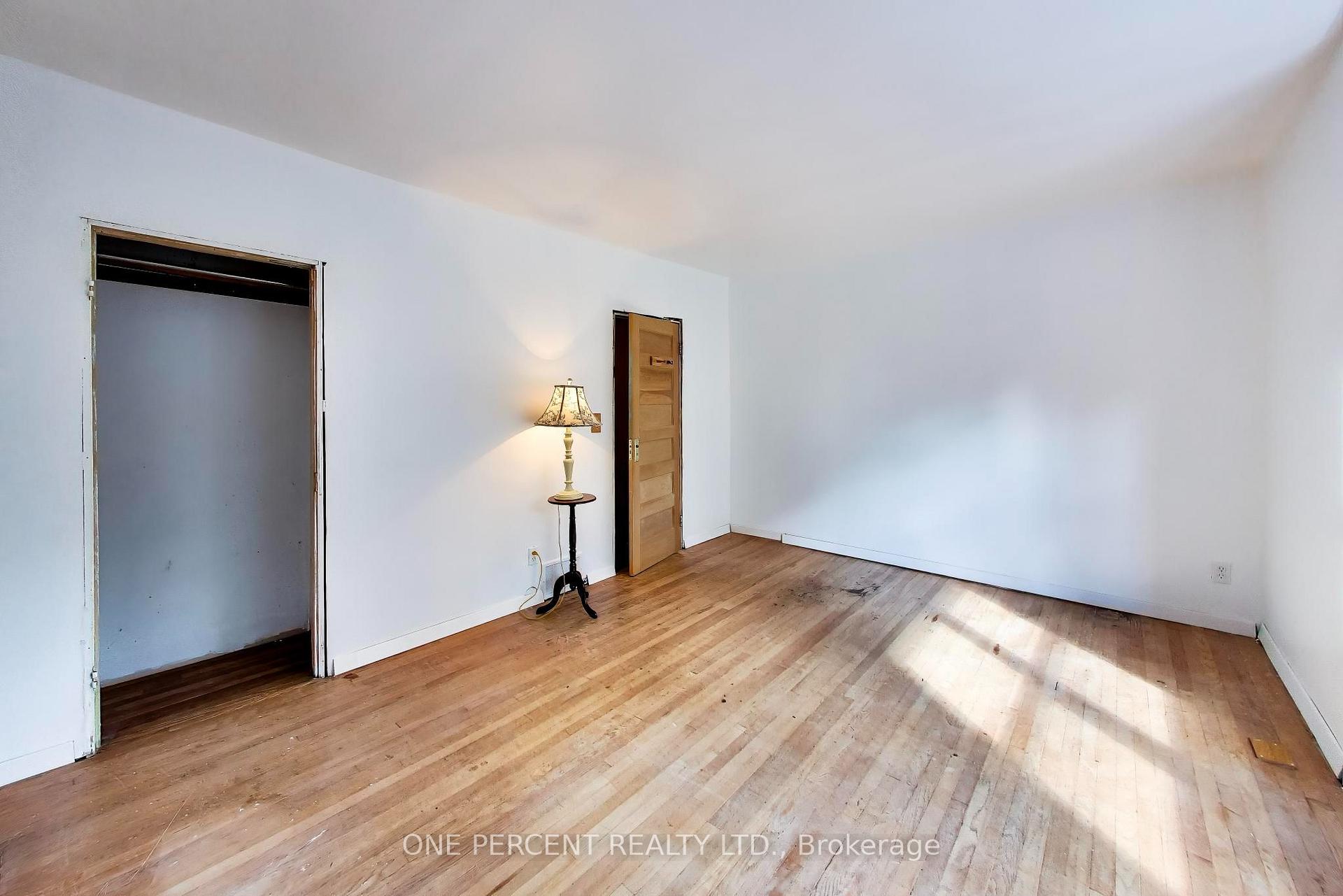 Photo 17 of 150 Beech Avenue, Toronto, The Beaches — HOMEH