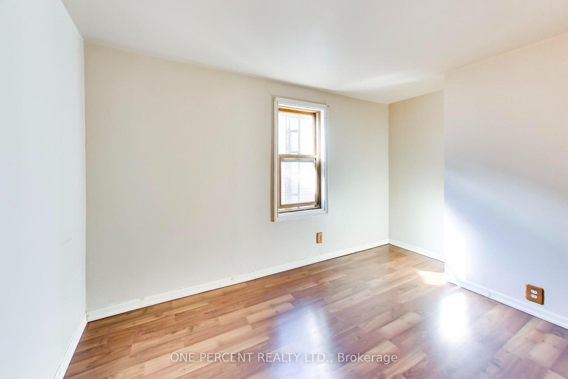 Photo 18 of 150 Beech Avenue, Toronto, The Beaches — HOMEH