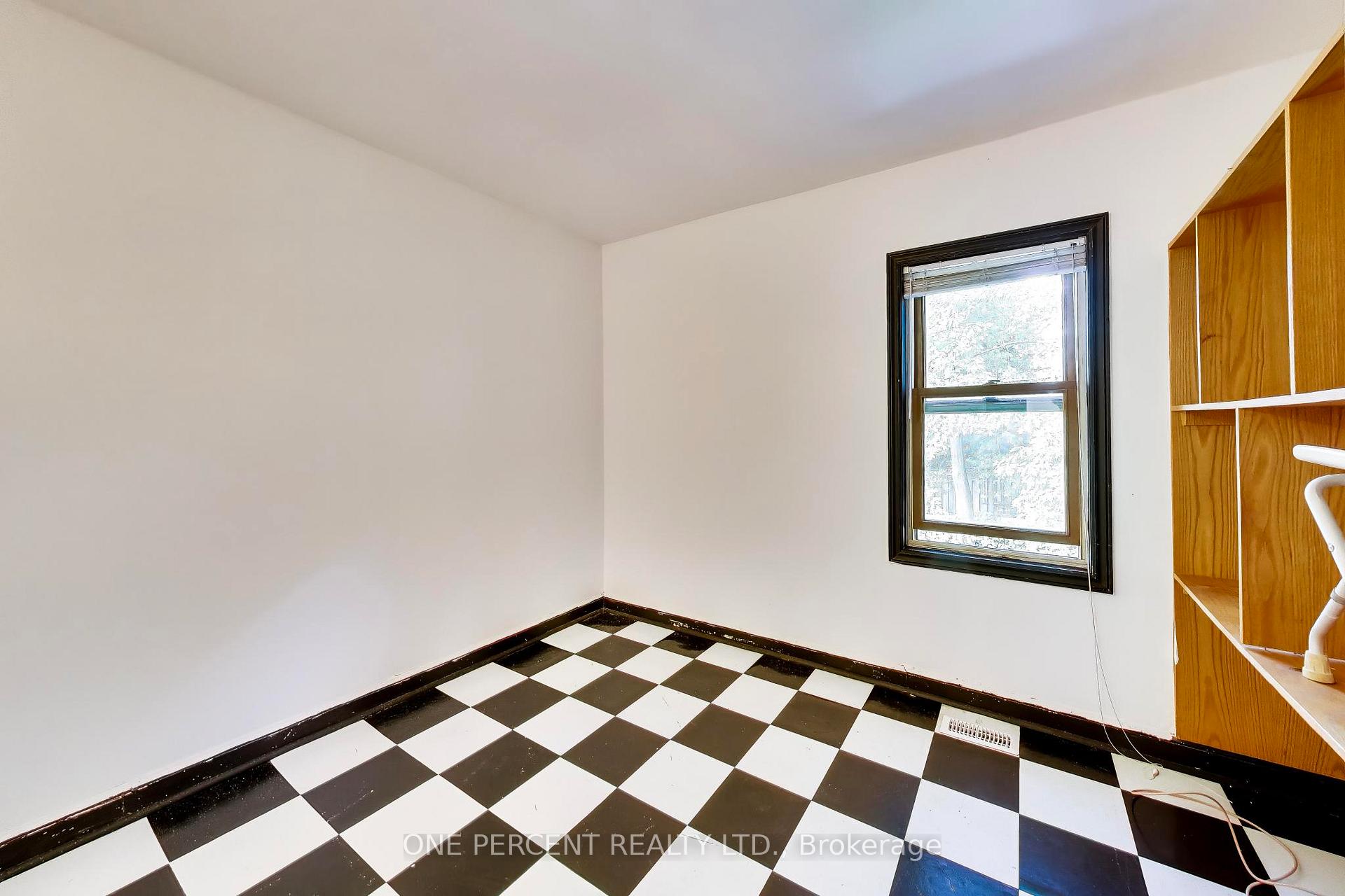 Photo 21 of 150 Beech Avenue, Toronto, The Beaches — HOMEH
