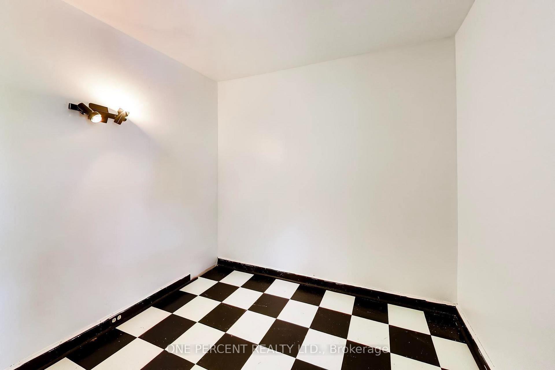 Photo 22 of 150 Beech Avenue, Toronto, The Beaches — HOMEH
