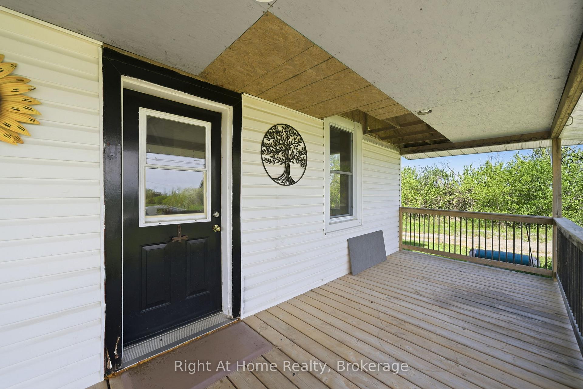 Photo 5 of 660 County Rd 19, Prince Edward County, Ameliasburg Ward — HOMEH