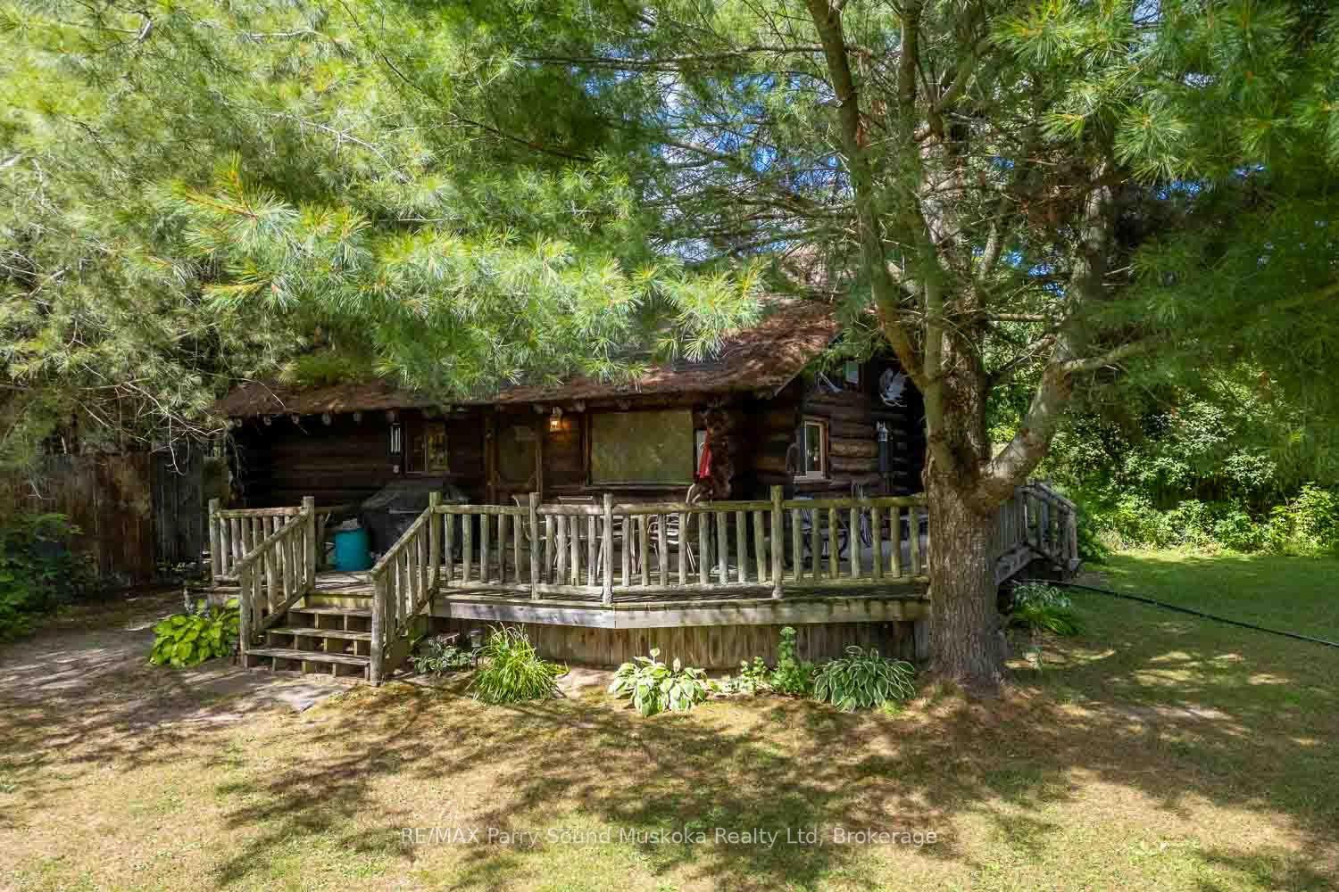 Photo 11 of 4 Mary Street, Magnetawan, Ahmic Harbour — HOMEH