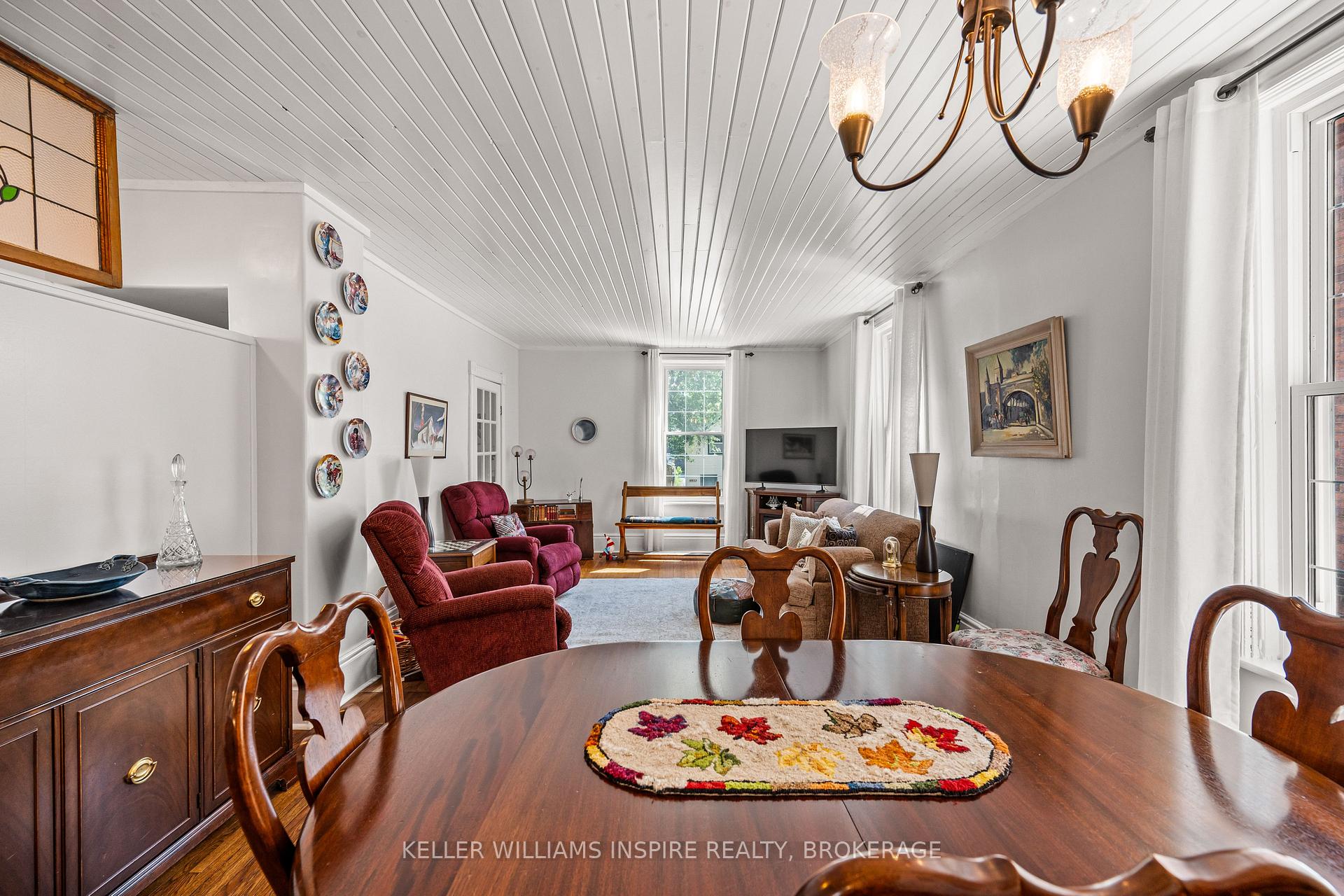 Photo 10 of 124 John Street, Gananoque, Gananoque — HOMEH