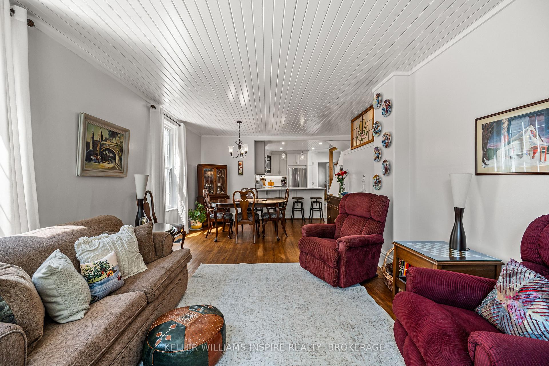 Photo 11 of 124 John Street, Gananoque, Gananoque — HOMEH