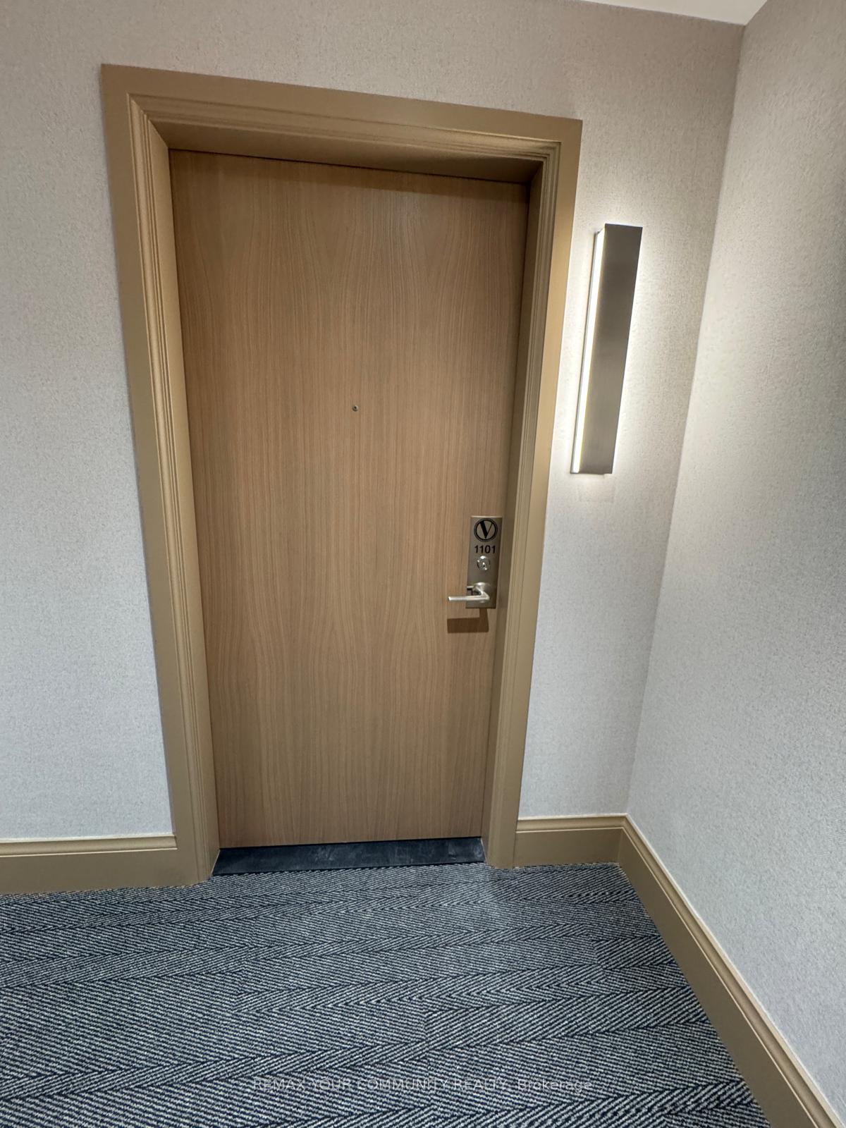Photo 7 of Unit 1101, 21 Meadowdale Road, Vaughan, Vaughan Corporate Centre — HOMEH