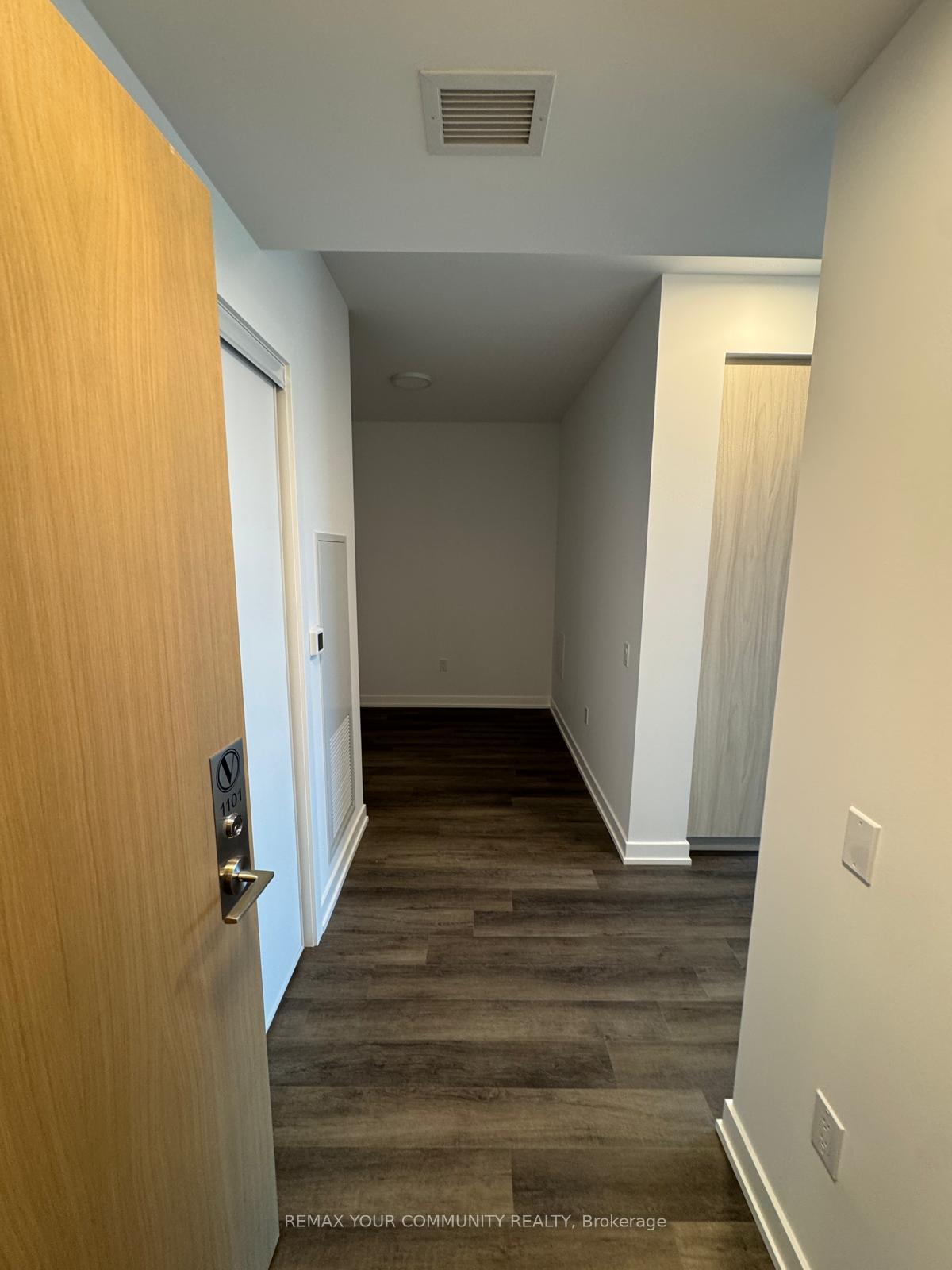 Photo 17 of Unit 1101, 21 Meadowdale Road, Vaughan, Vaughan Corporate Centre — HOMEH