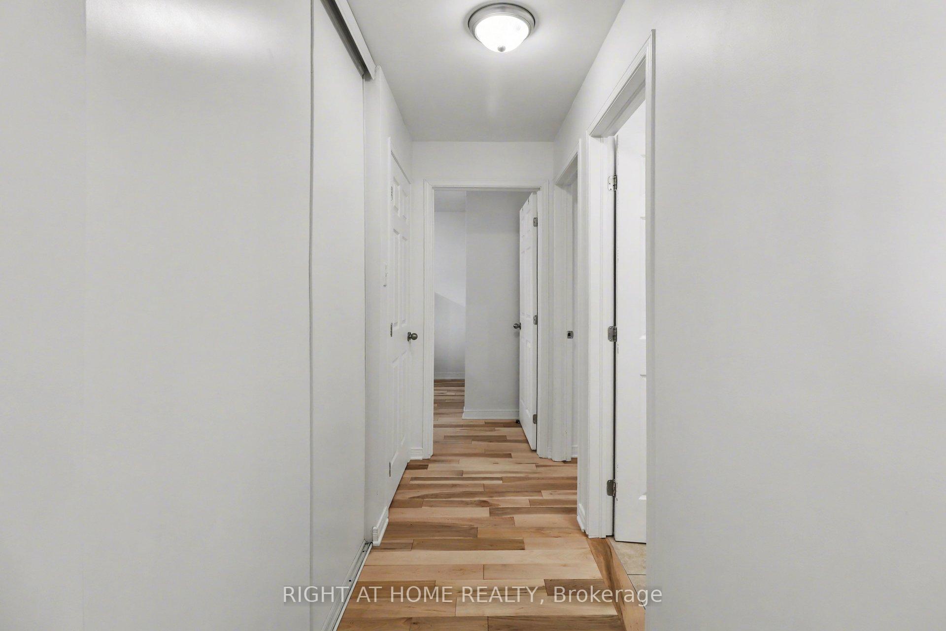 Photo 7 of Unit 202, 646 Cummings Avenue, Ottawa, Castle Heights/Rideau High — HOMEH