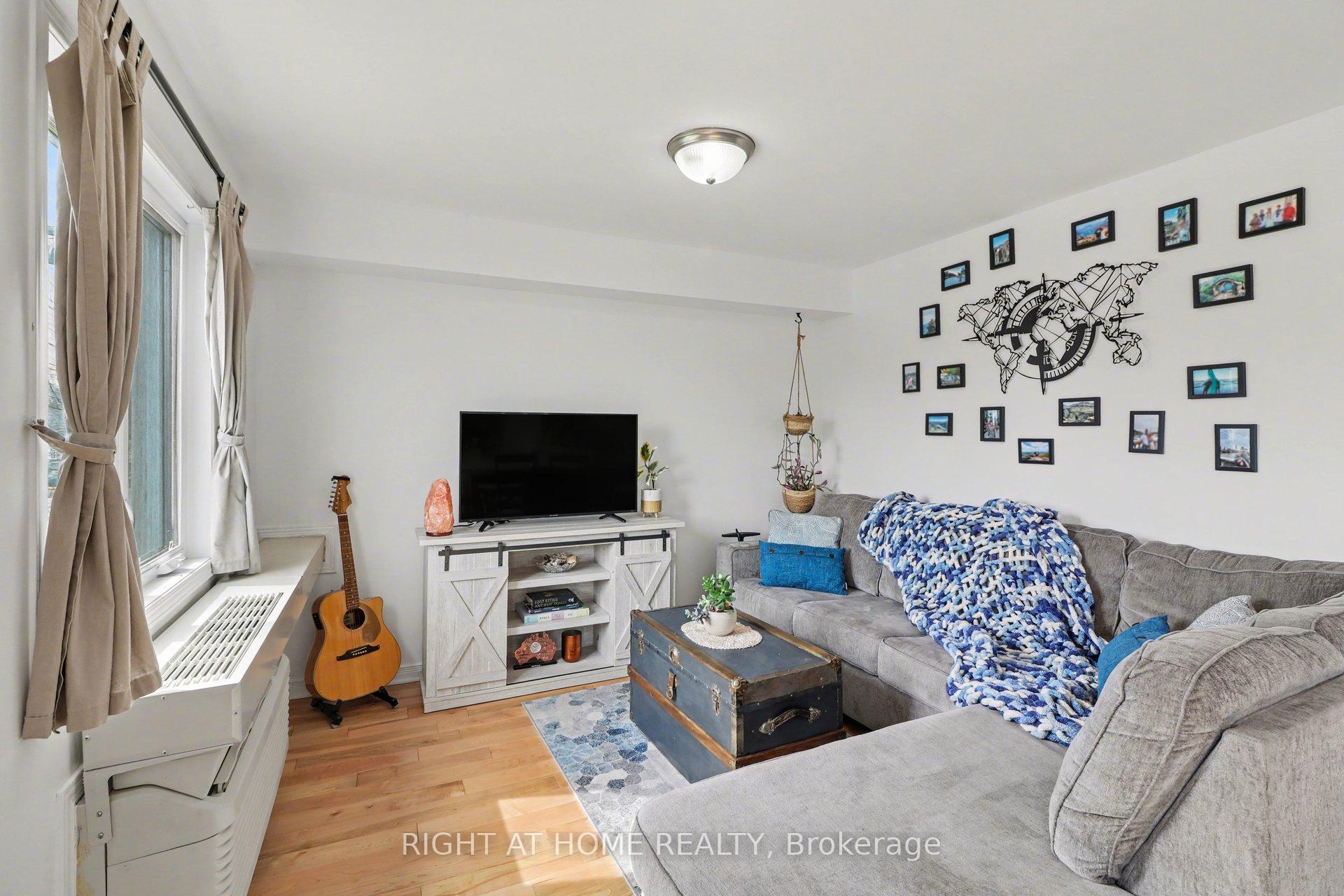 Photo 8 of Unit 202, 646 Cummings Avenue, Ottawa, Castle Heights/Rideau High — HOMEH