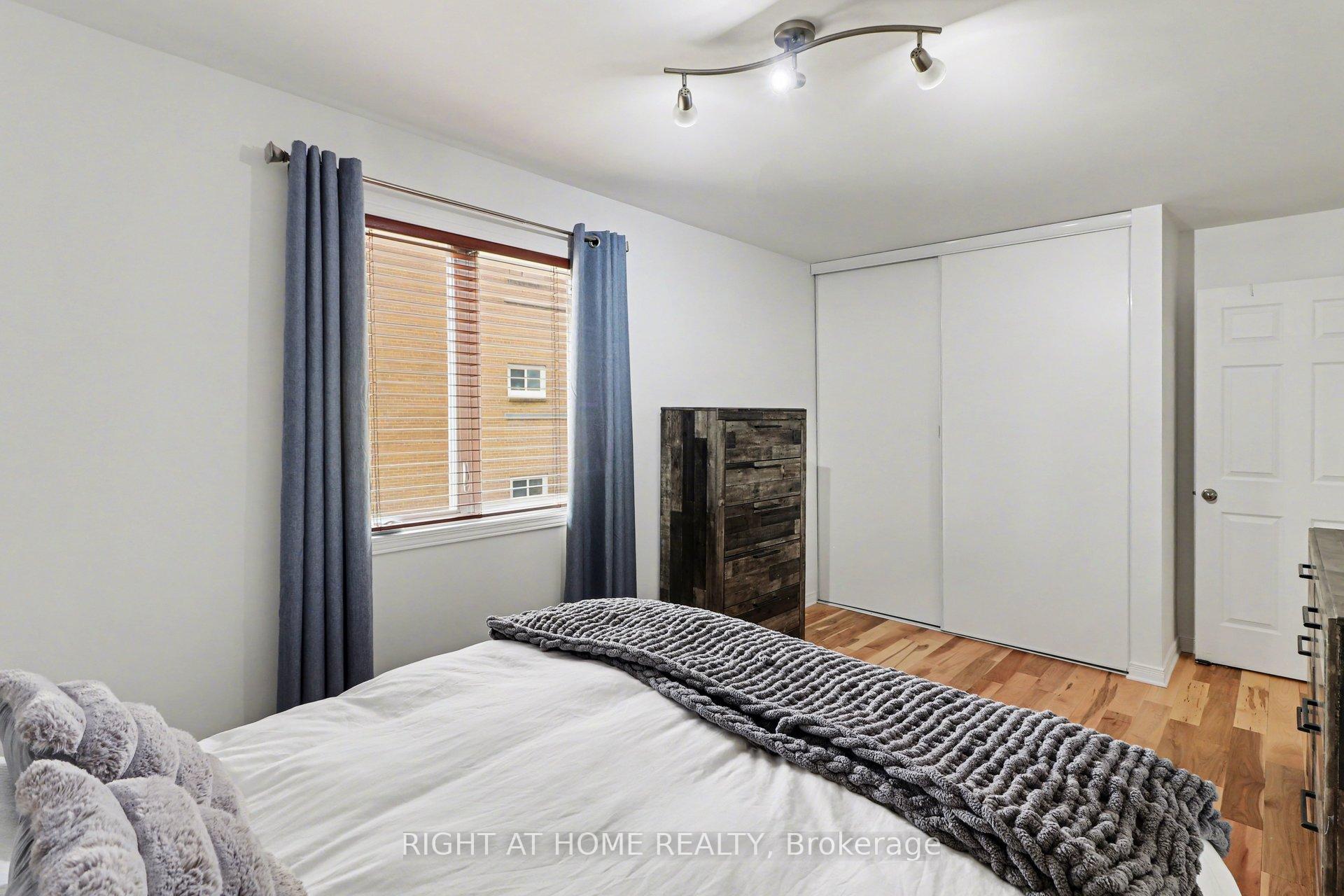 Photo 25 of Unit 202, 646 Cummings Avenue, Ottawa, Castle Heights/Rideau High — HOMEH
