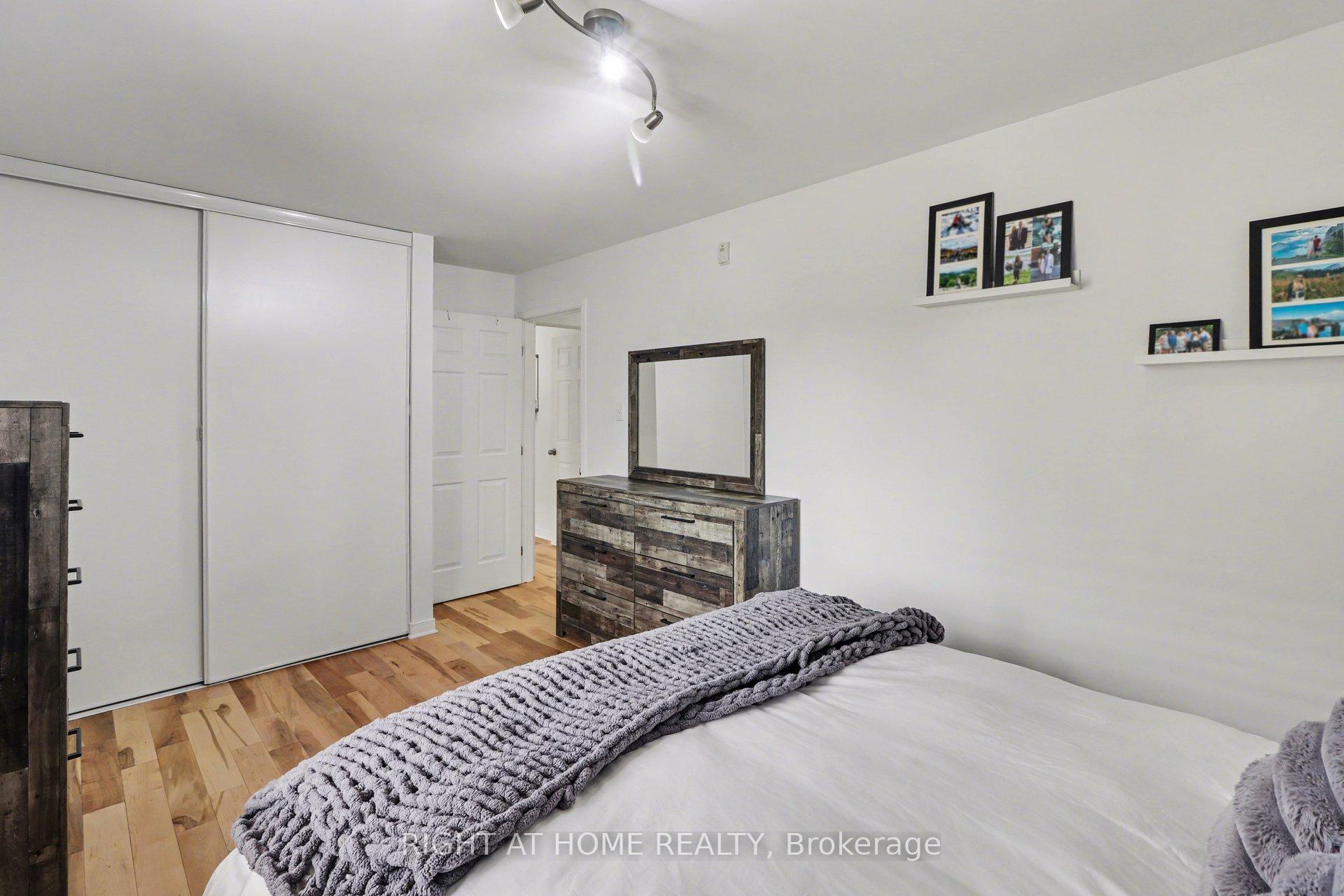 Photo 27 of Unit 202, 646 Cummings Avenue, Ottawa, Castle Heights/Rideau High — HOMEH
