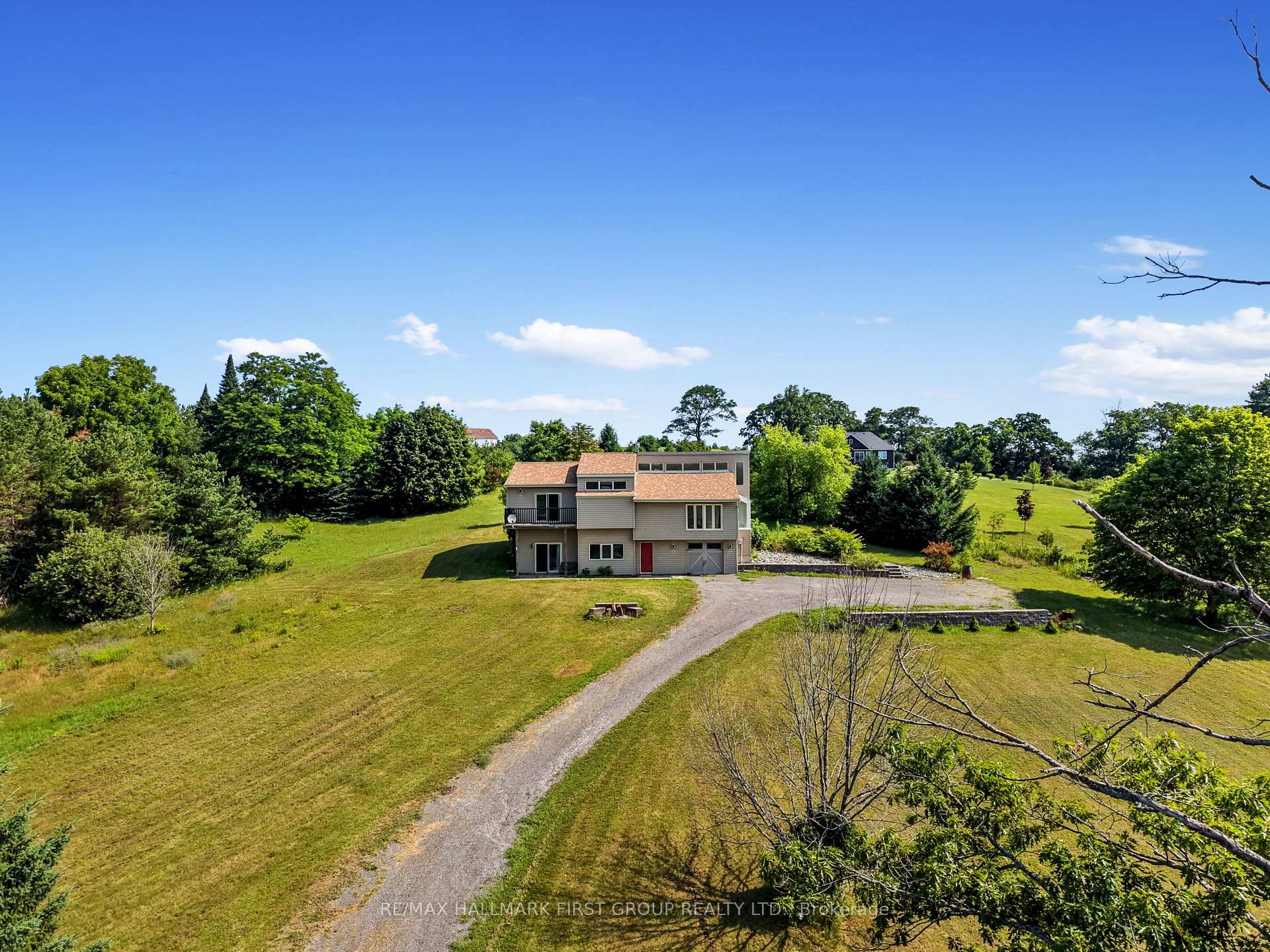 Photo of 110 Davis Road