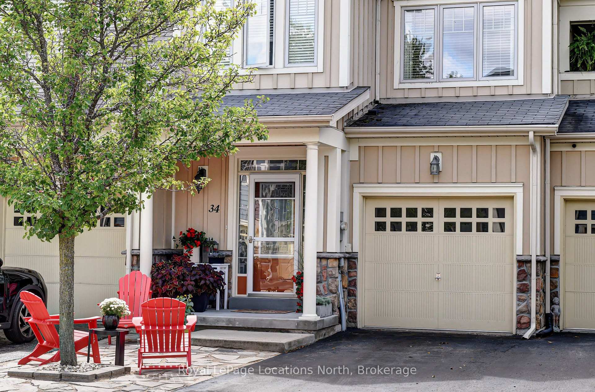 Photo 3 of 34 Savannah Crescent, Wasaga Beach — HOMEH