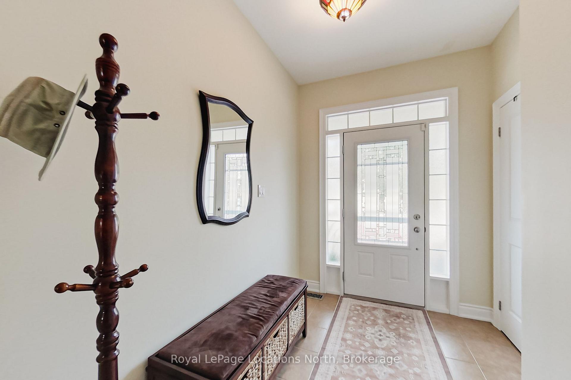 Photo 5 of 34 Savannah Crescent, Wasaga Beach — HOMEH