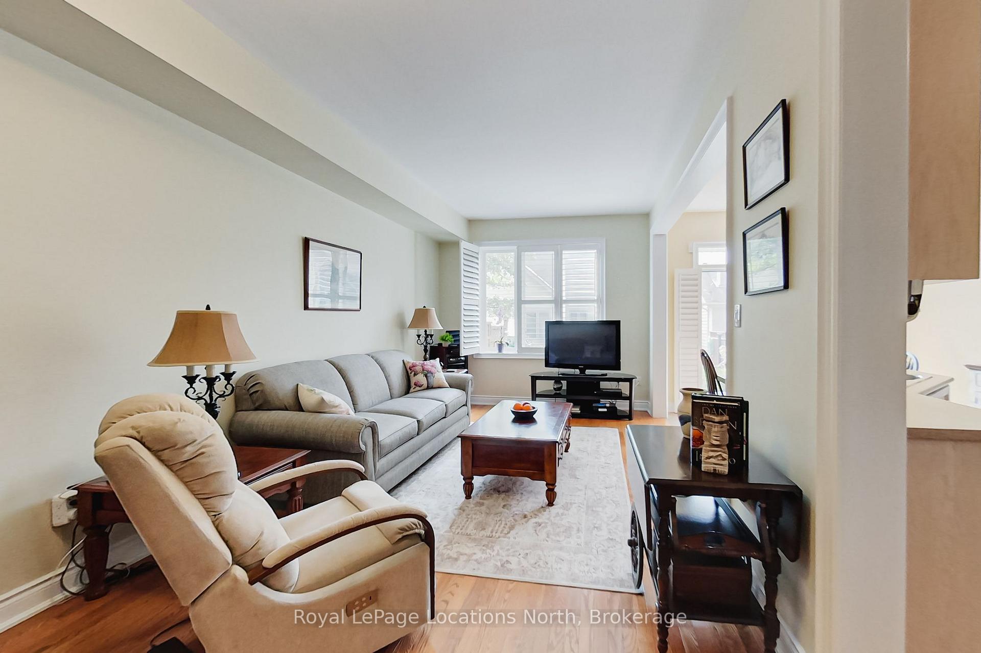 Photo 9 of 34 Savannah Crescent, Wasaga Beach — HOMEH