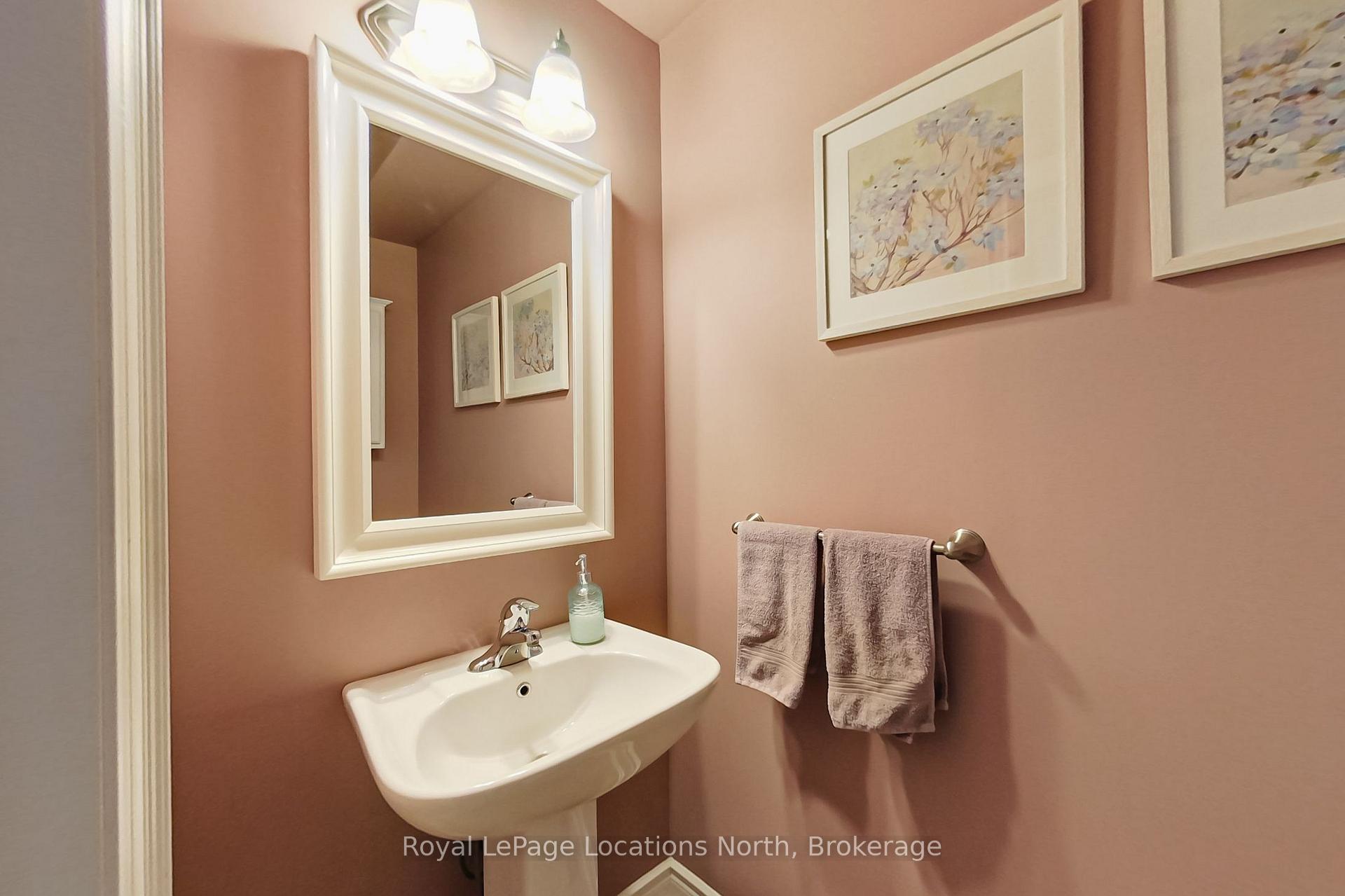 Photo 20 of 34 Savannah Crescent, Wasaga Beach — HOMEH