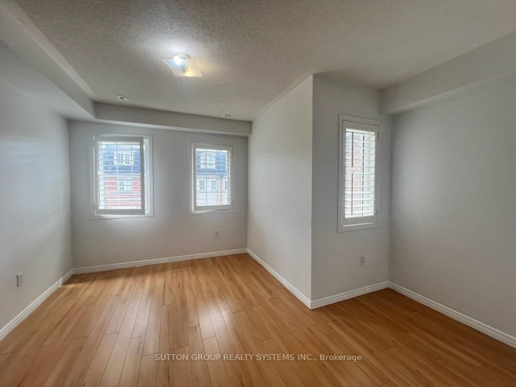 Photo 13 of Unit 55, 435 Hensall Circle, Mississauga, Cooksville — HOMEH