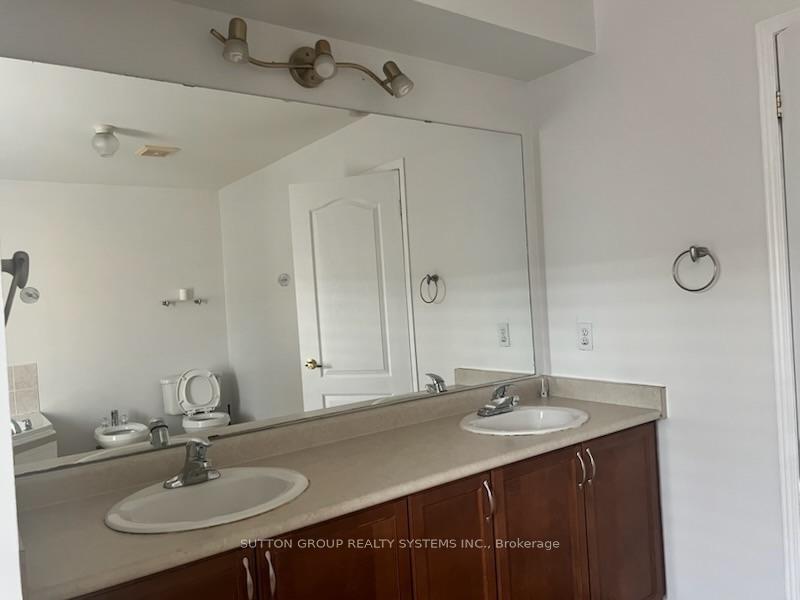 Photo 19 of Unit 55, 435 Hensall Circle, Mississauga, Cooksville — HOMEH