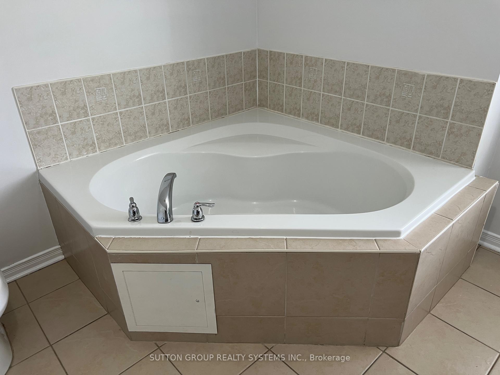 Photo 20 of Unit 55, 435 Hensall Circle, Mississauga, Cooksville — HOMEH