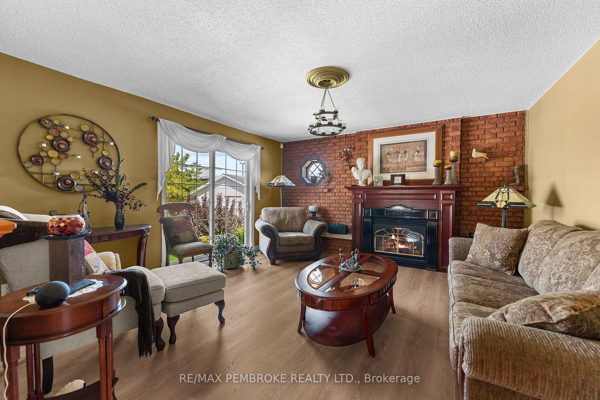 Photo 14 of 1315 Blakely Crescent W, Pembroke, Pembroke — HOMEH