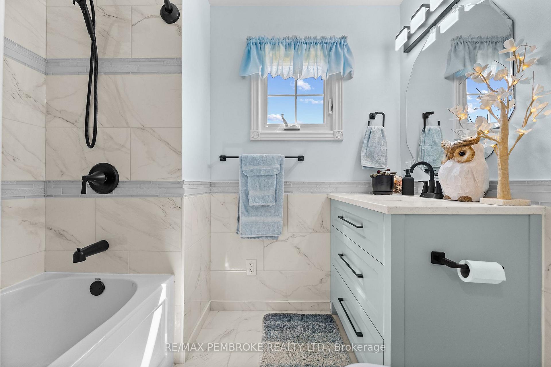 Photo 18 of 1315 Blakely Crescent W, Pembroke, Pembroke — HOMEH