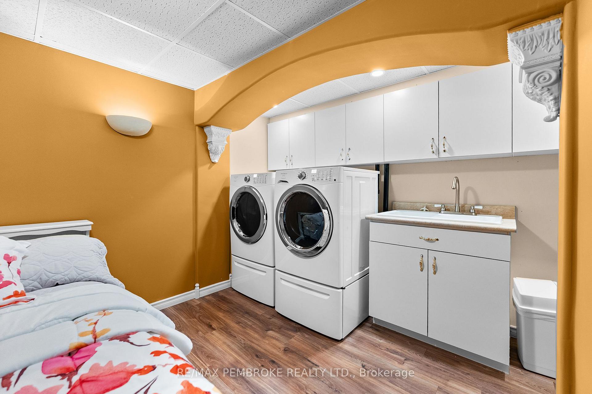 Photo 29 of 1315 Blakely Crescent W, Pembroke, Pembroke — HOMEH