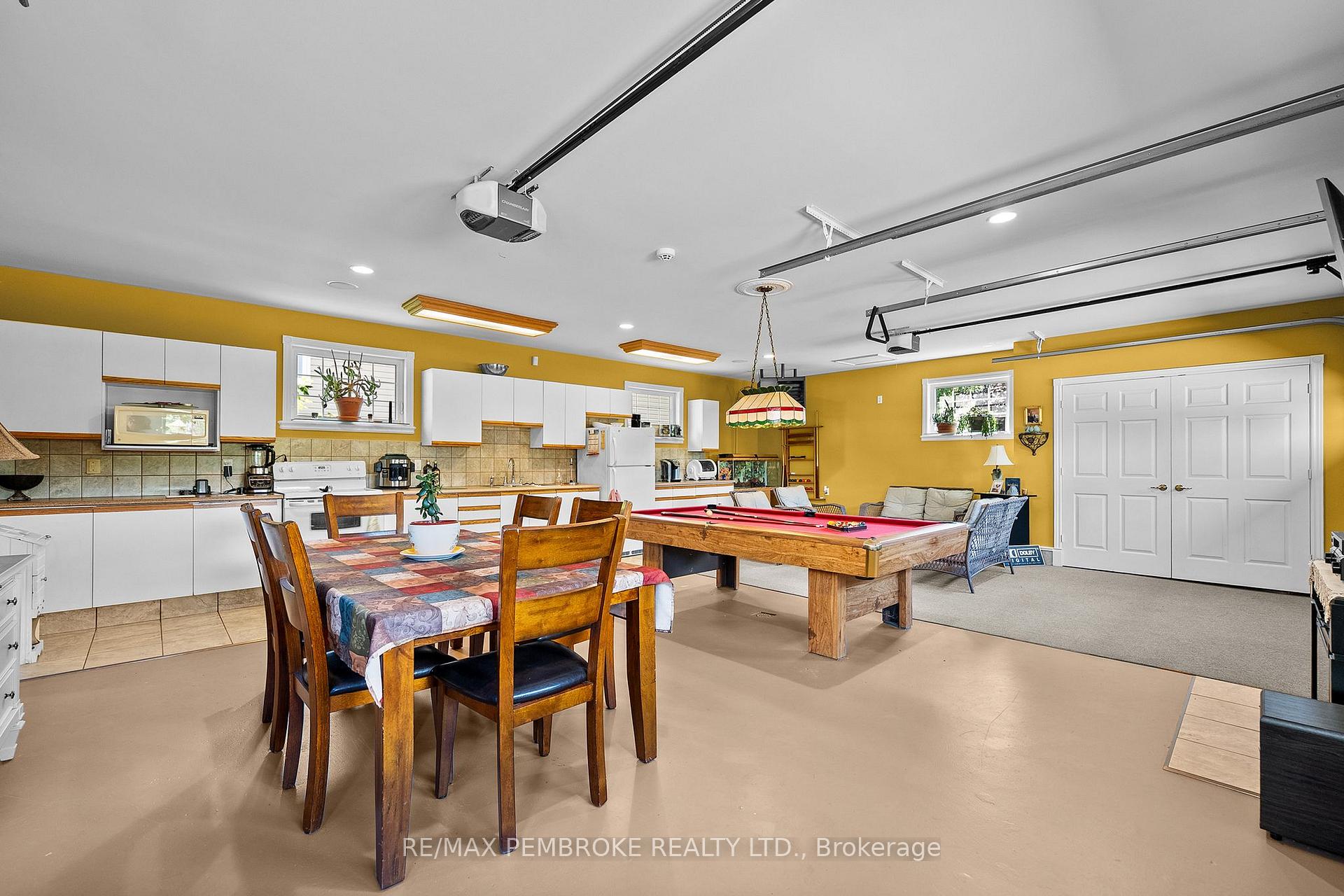 Photo 32 of 1315 Blakely Crescent W, Pembroke, Pembroke — HOMEH