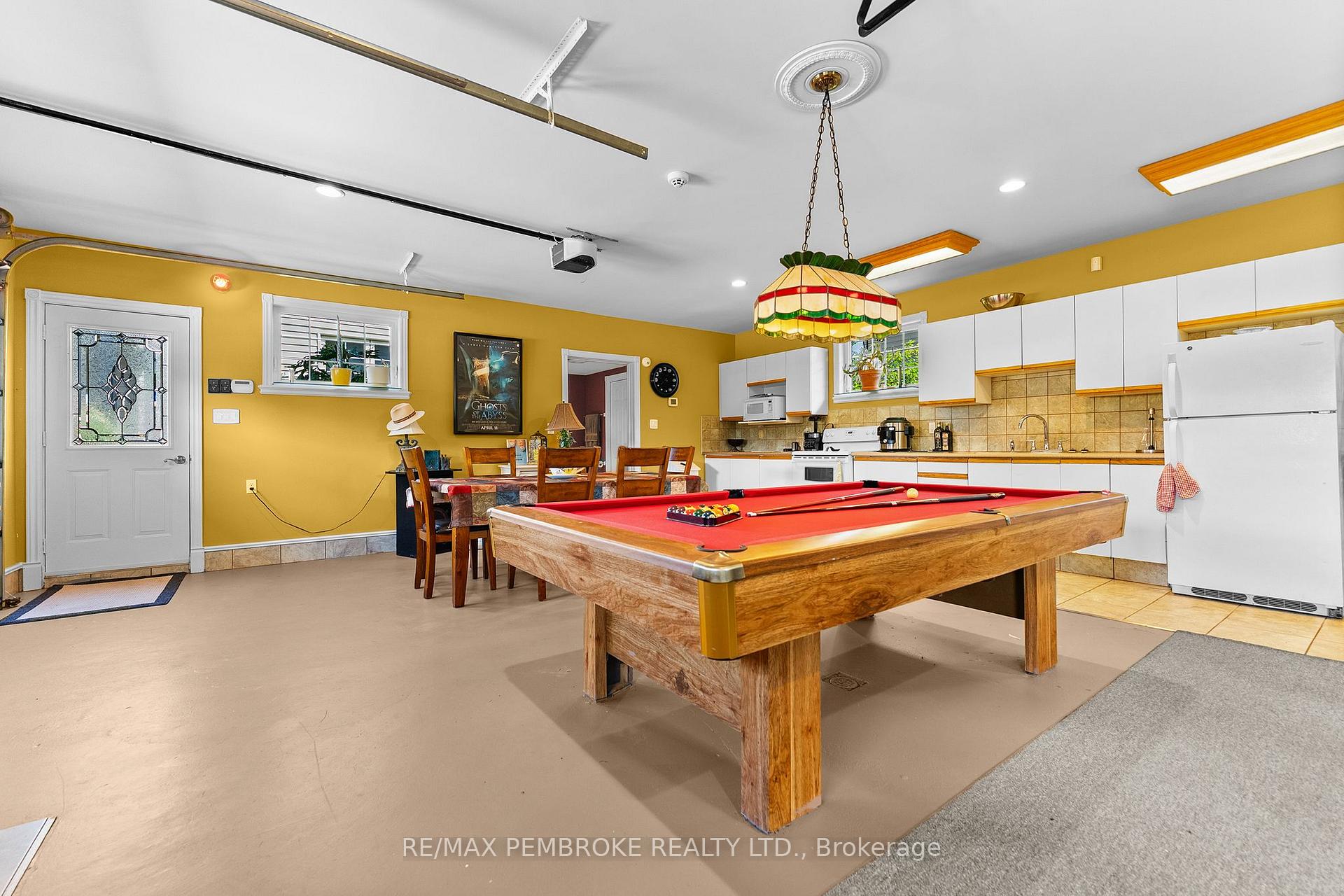 Photo 33 of 1315 Blakely Crescent W, Pembroke, Pembroke — HOMEH