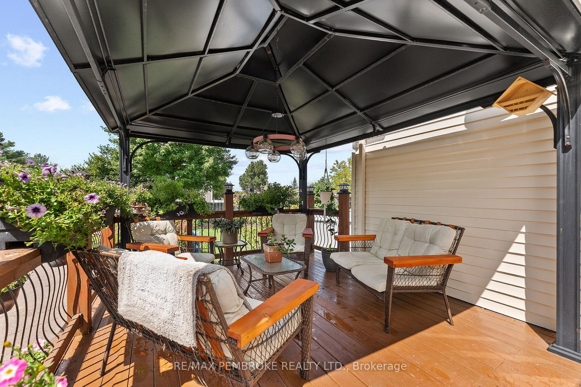 Photo 36 of 1315 Blakely Crescent W, Pembroke, Pembroke — HOMEH