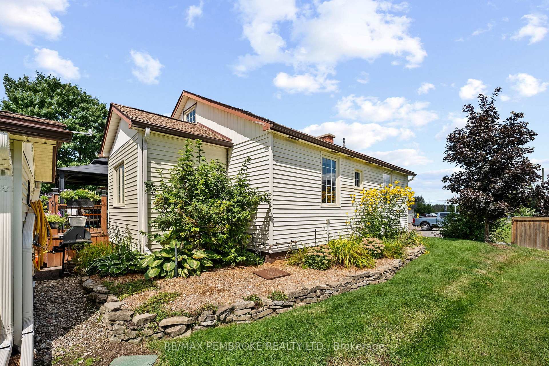 Photo 48 of 1315 Blakely Crescent W, Pembroke, Pembroke — HOMEH