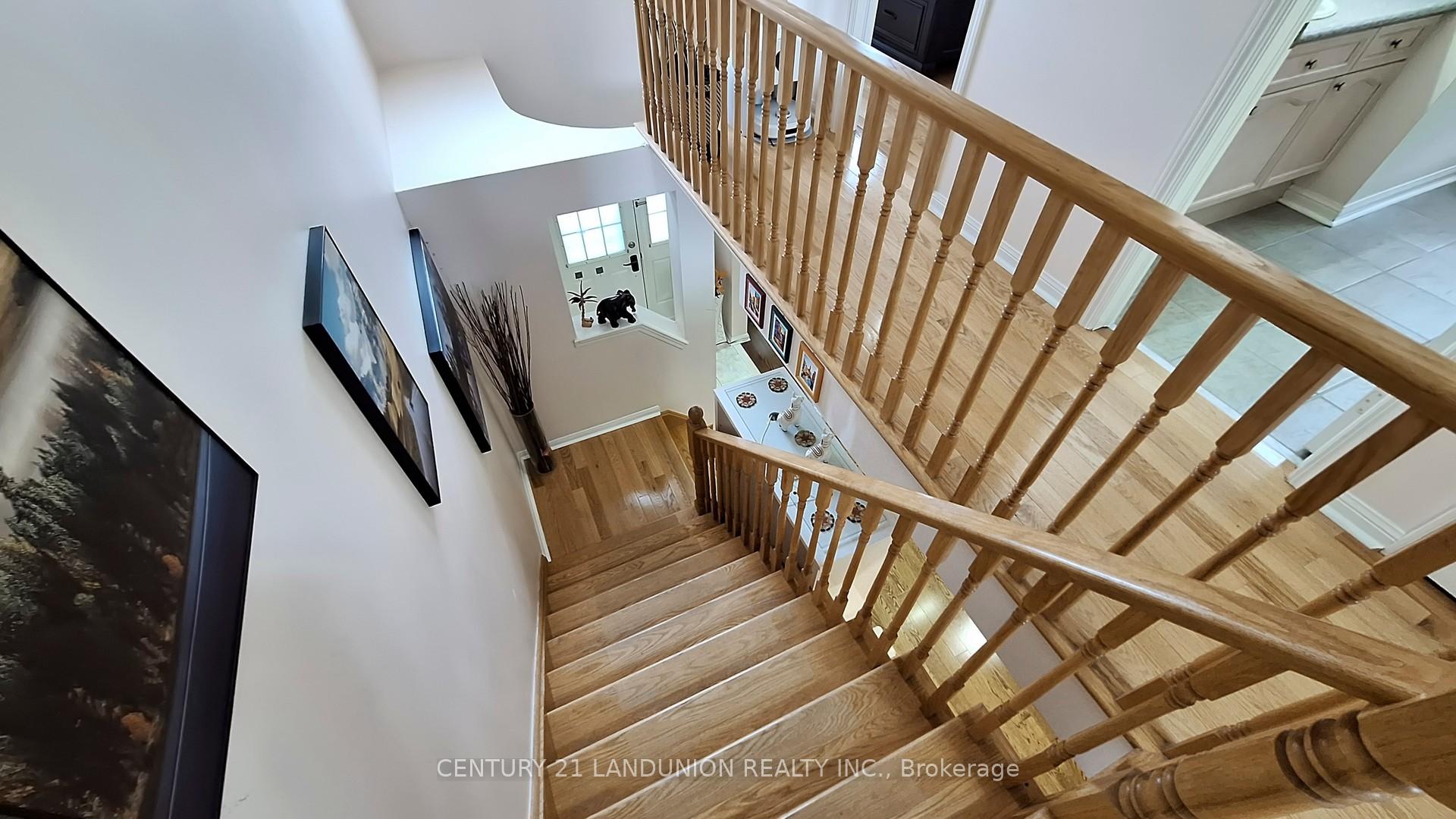 Photo 24 of 10 Majestic Drive, Markham, Berczy — HOMEH