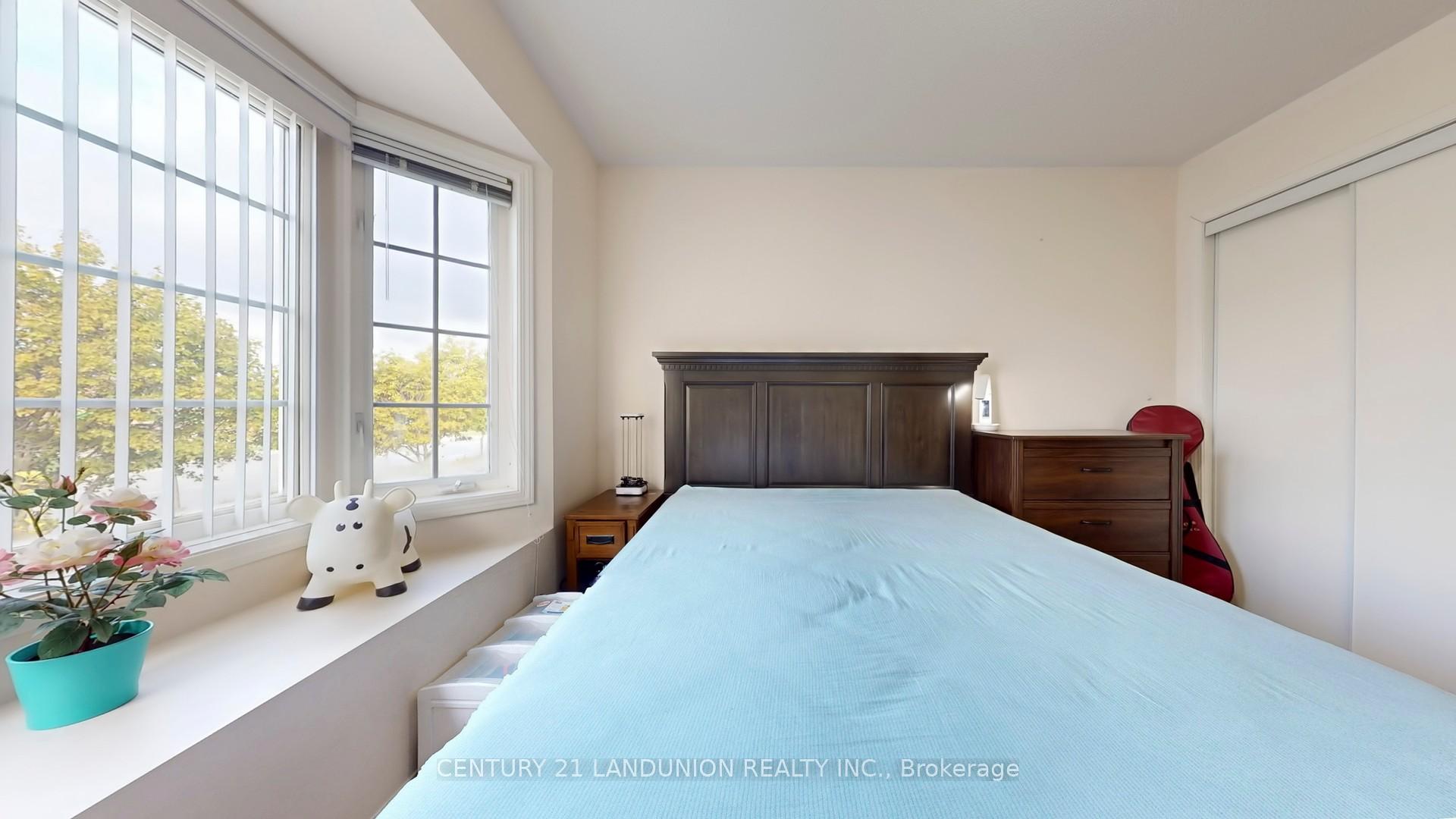 Photo 38 of 10 Majestic Drive, Markham, Berczy — HOMEH