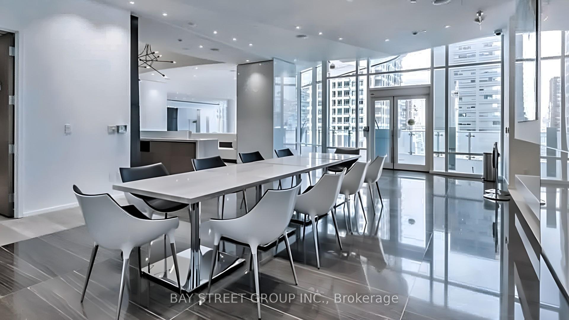 Photo 4 of Unit 1605, 1 bloor Street E, Toronto, Bay Street Corridor — HOMEH