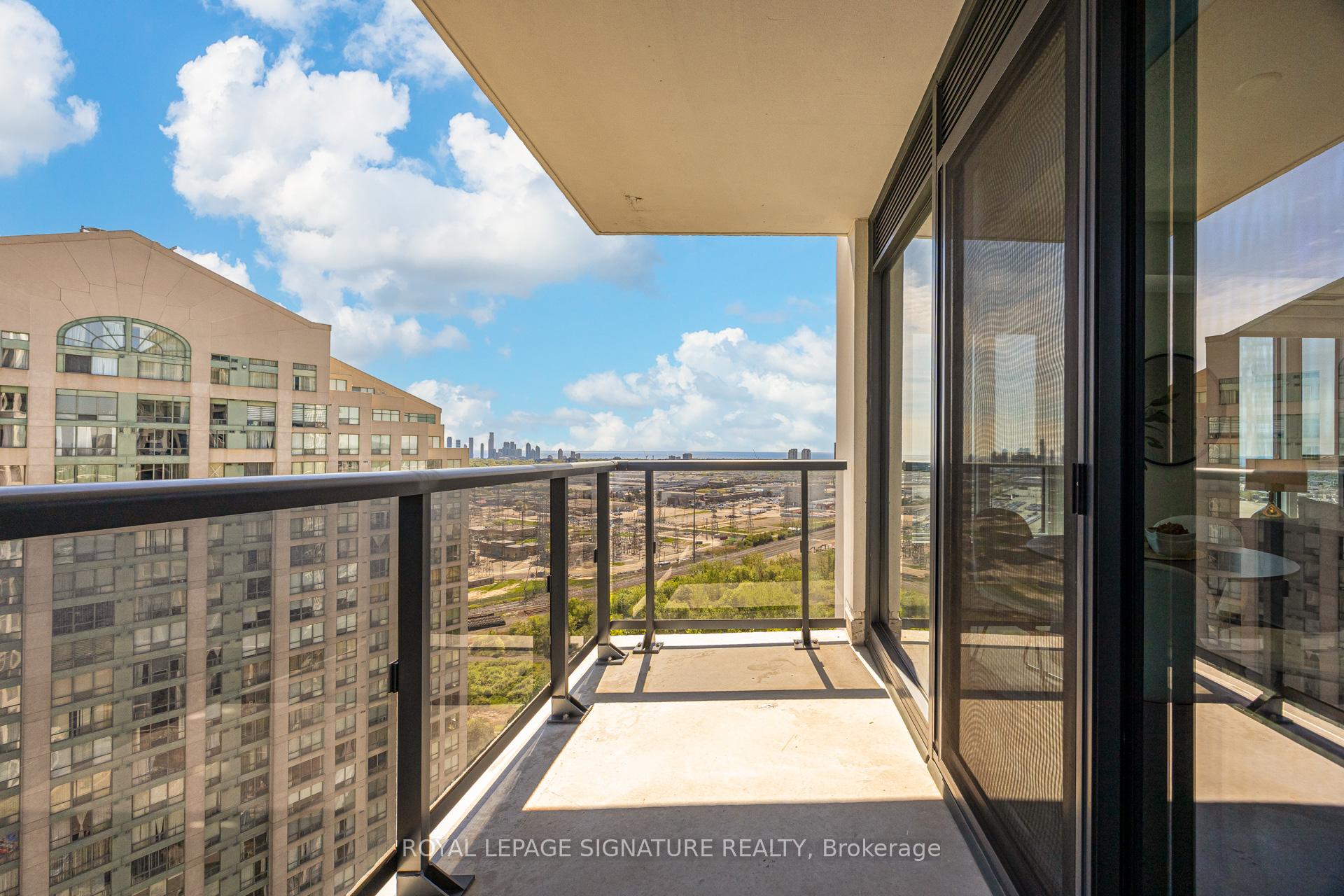 Photo 13 of Unit 2008, 30 Samuel Wood Way, Etobicoke, Islington-City Centre West — HOMEH