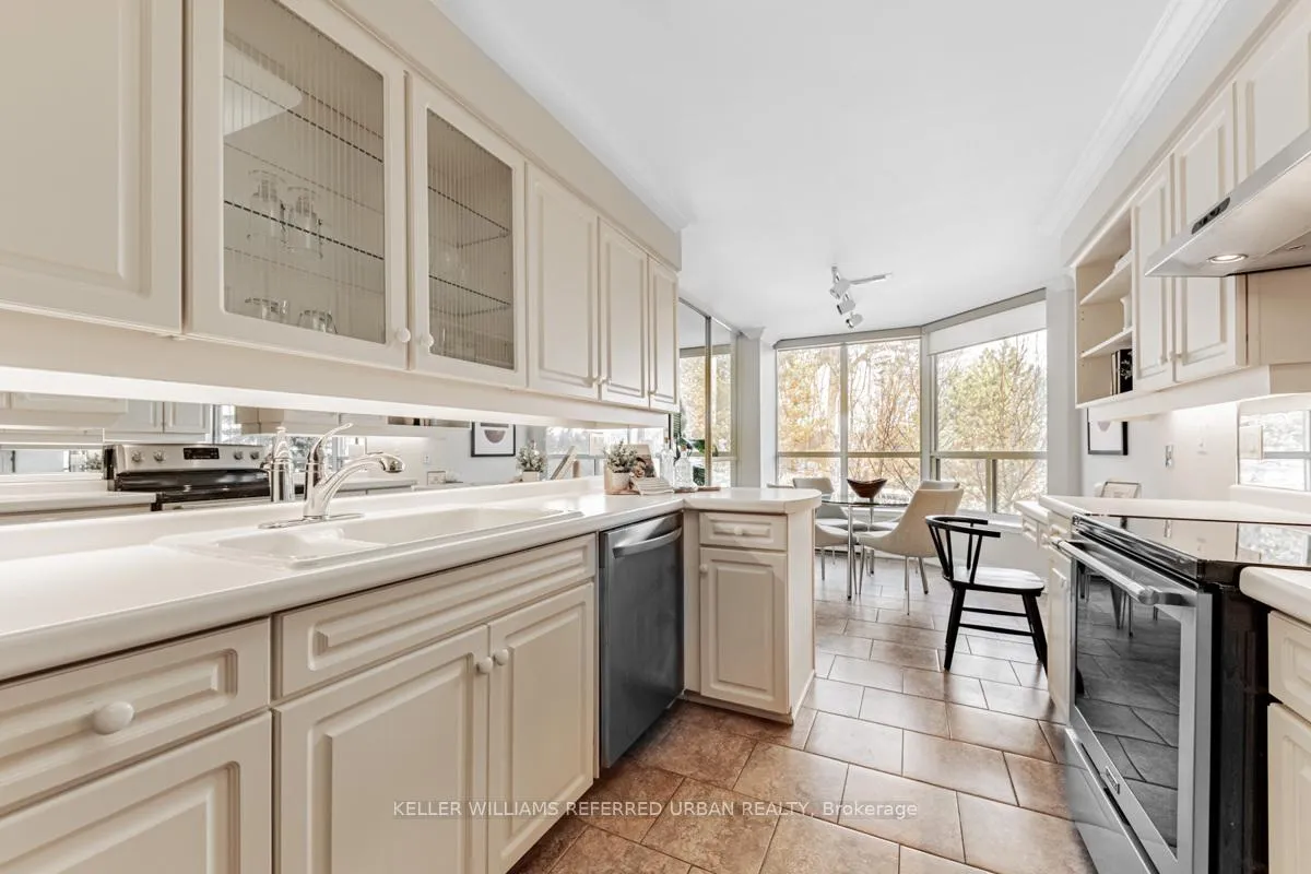 Photo 12 of Unit 520, 3800 Yonge Street, Toronto, Bedford Park-Nortown — HOMEH