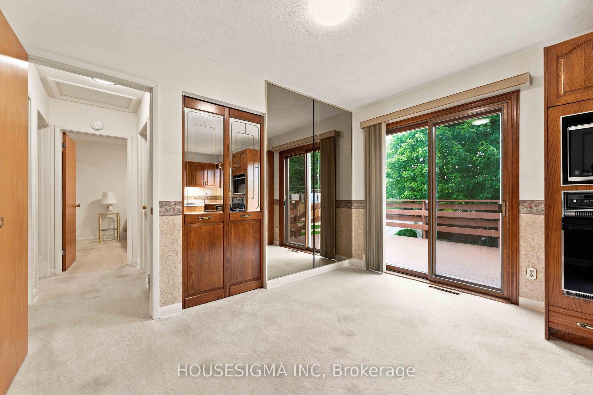 Photo 16 of 1347 R Avenue, Ottawa, Eastway Gardens/Industrial Park — HOMEH